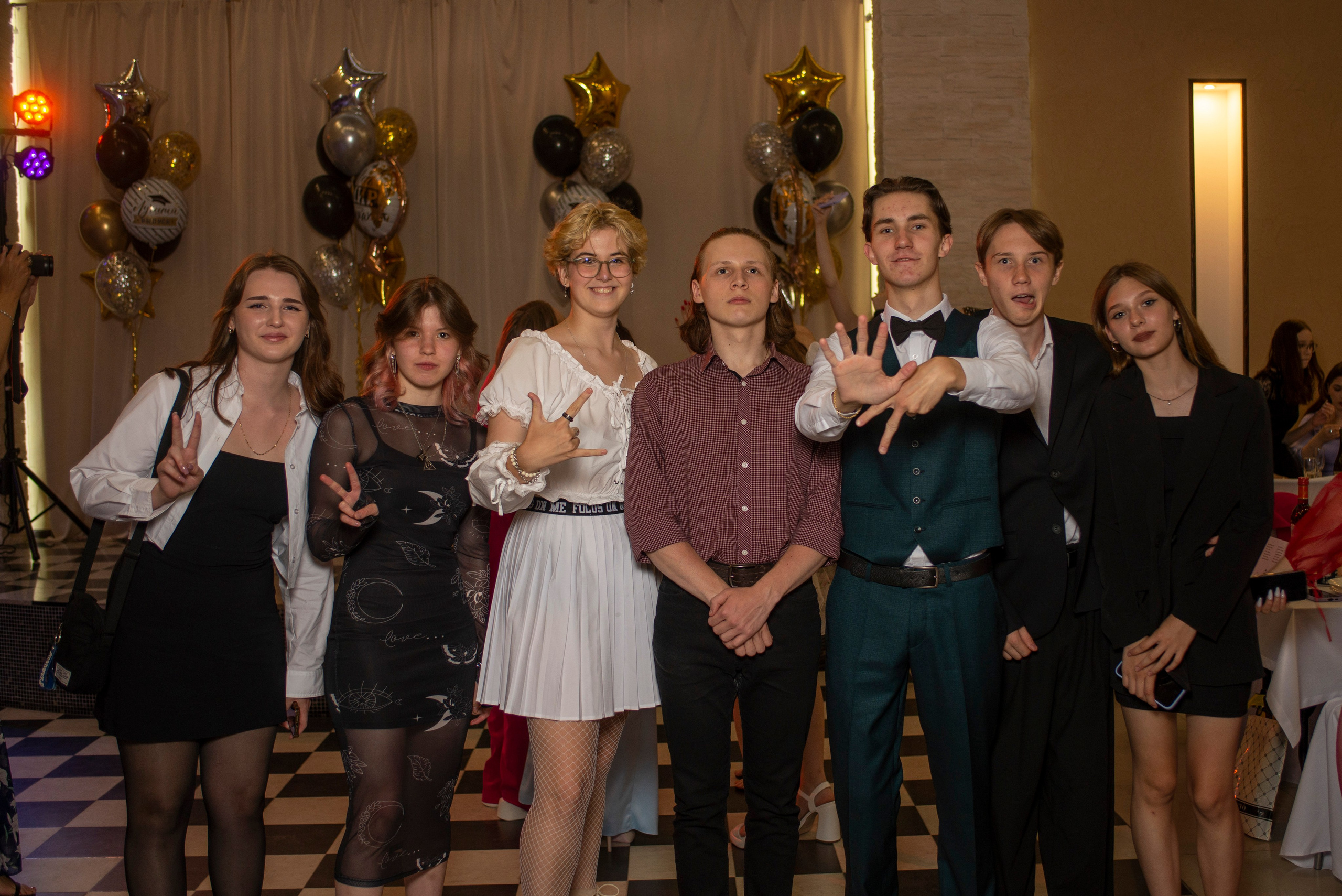 Репортажная фотосъемка выпускного дня. Выпускные альбомы Екатеринбург