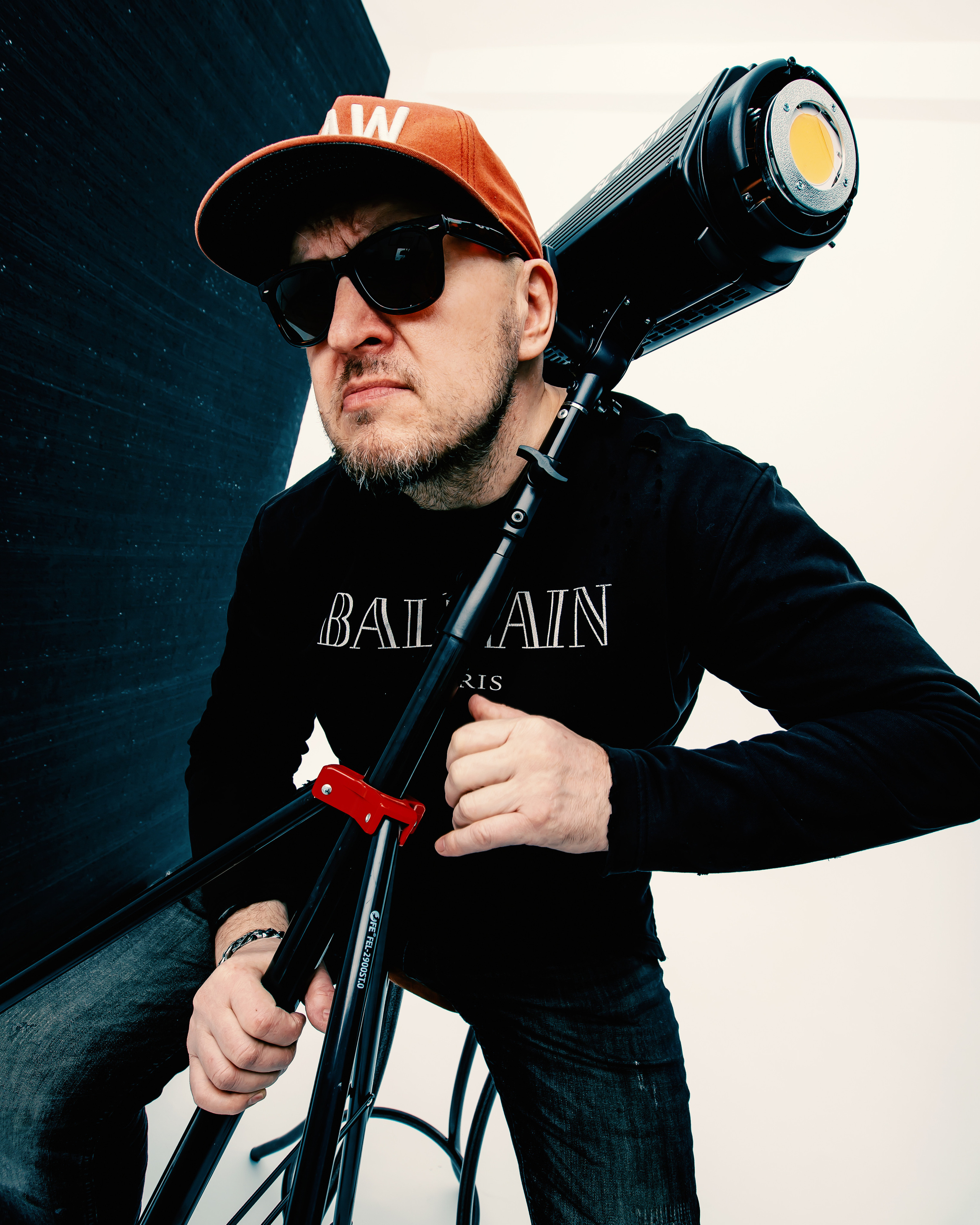 Анна К. Спасибо за проявленный интерес к моему творчеству! Меня зовут Россохат