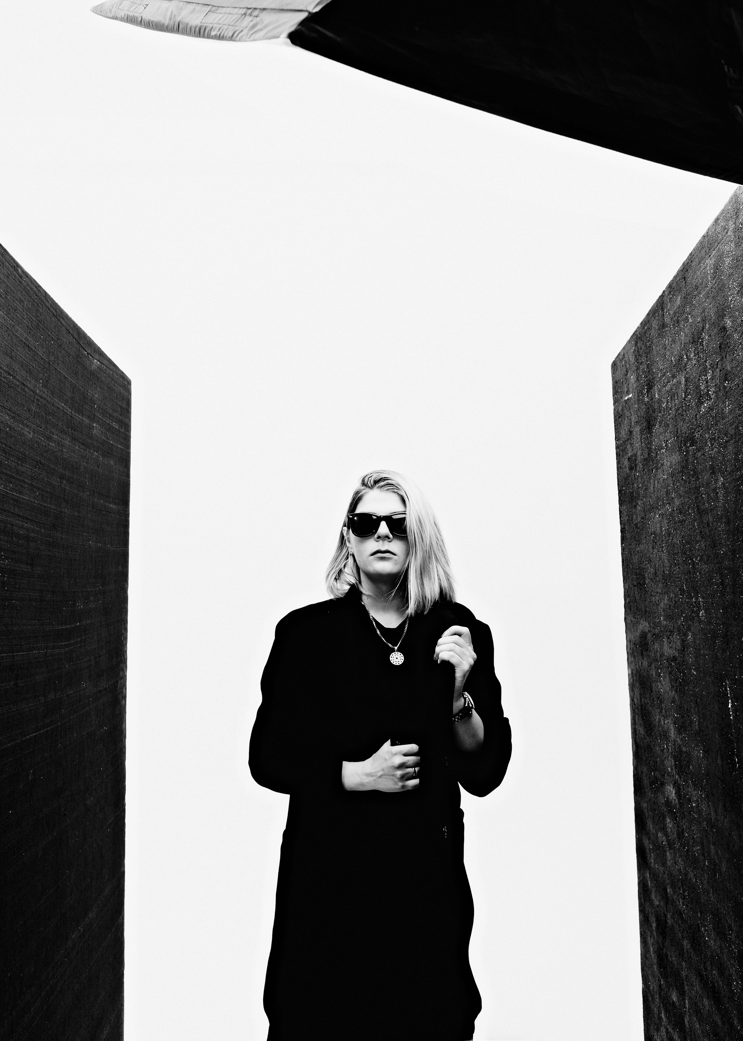 Анна К. Спасибо за проявленный интерес к моему творчеству! Меня зовут Россохат