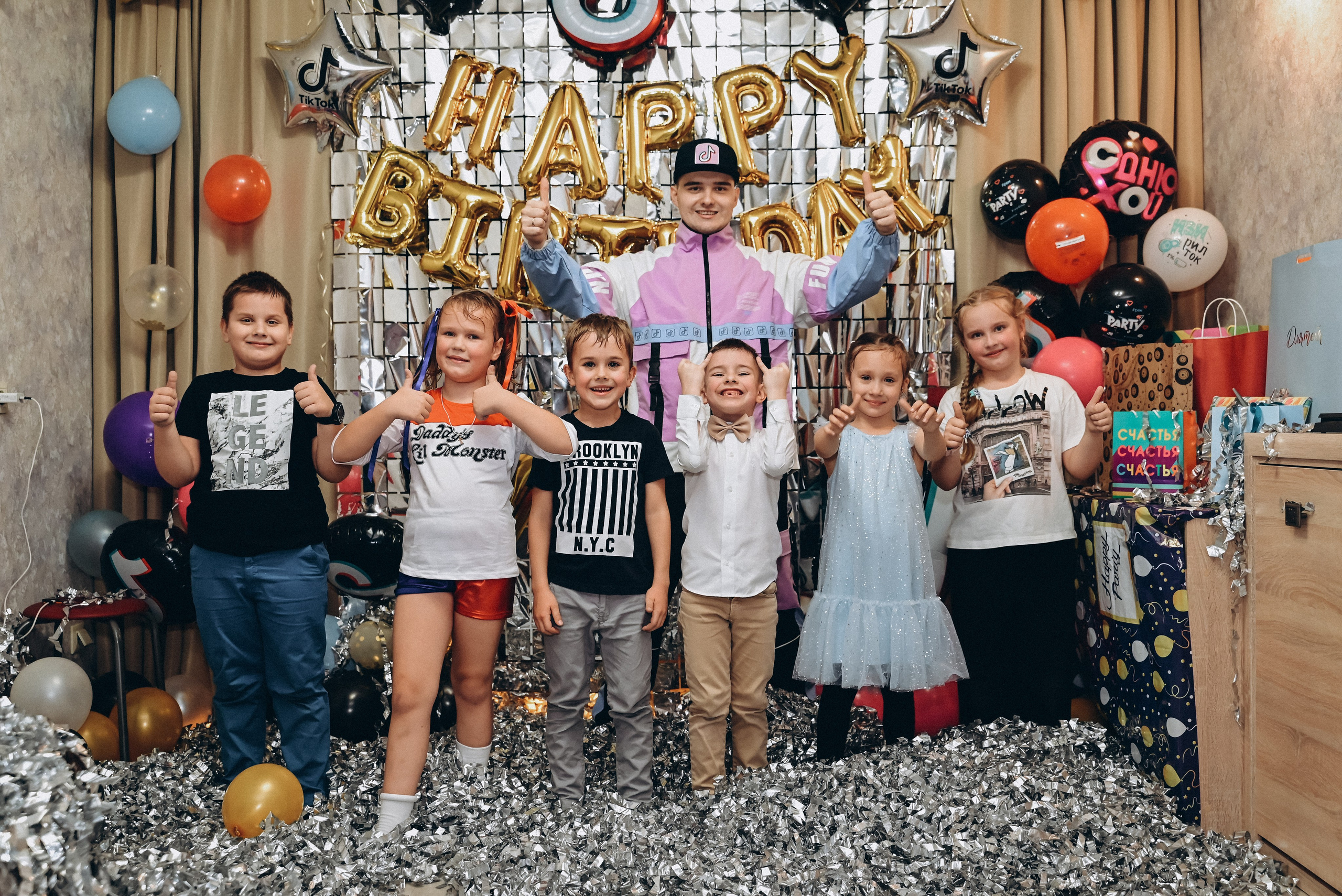 TikTok вечеринка дома. Семейный фотограф в Минске Дарья Дреко