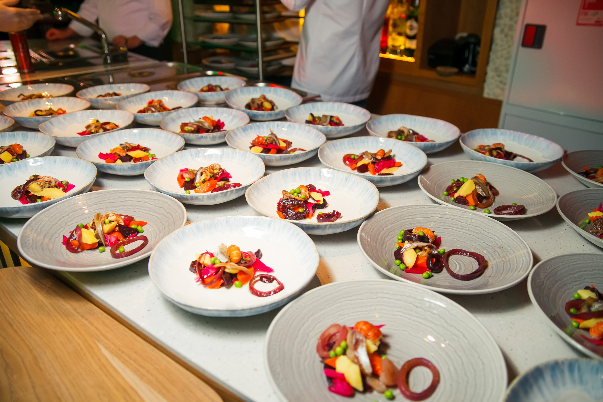 Гастроужин в ресторане Река с Шефповаром Владиславом Пискуновым. Свадебный и детский фотограф в Волгограде Слава Белов