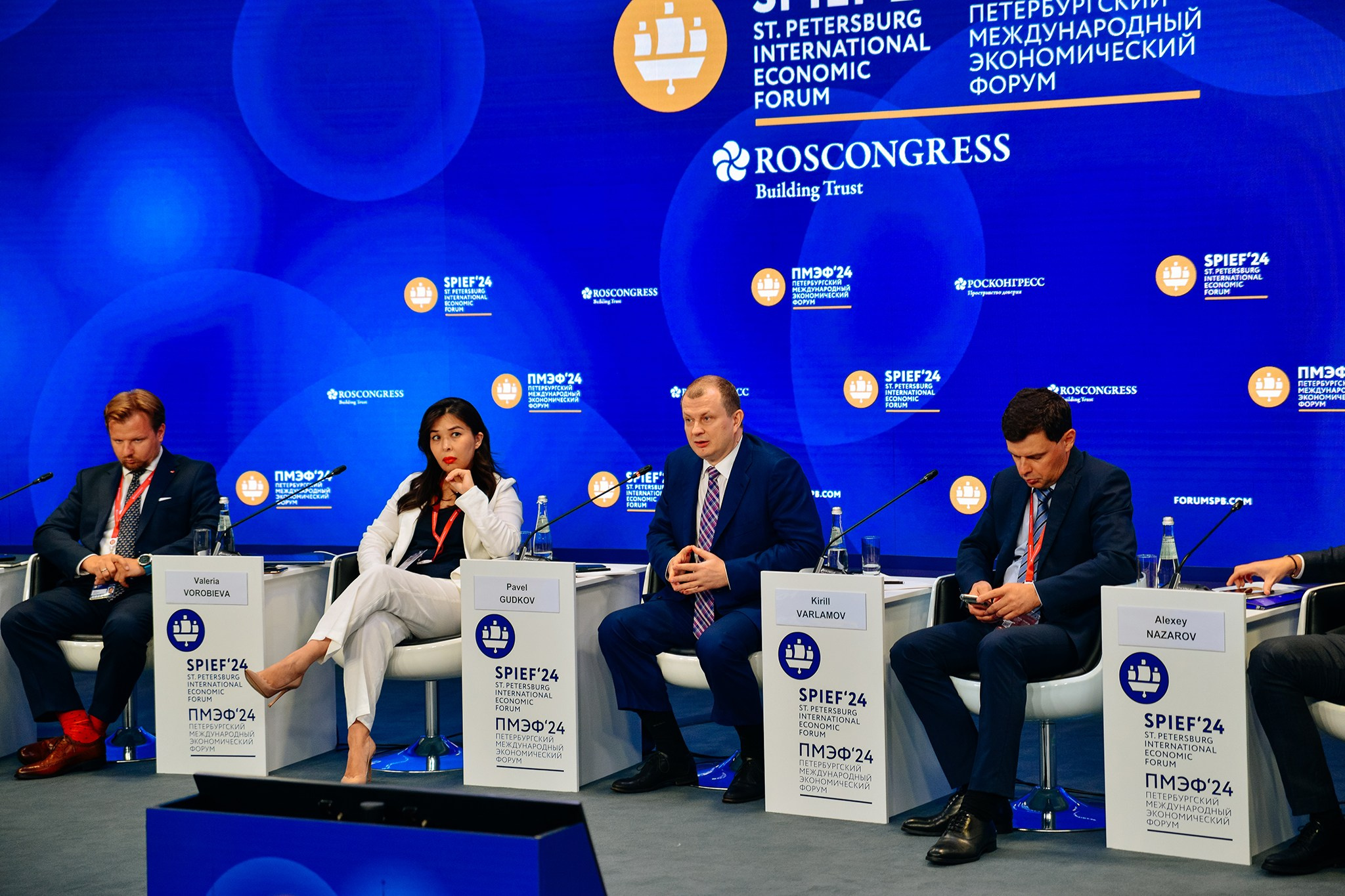 ПМЭФ. Июнь 24. Репортажный фотограф в Санкт-Петербурге Анастасия Клёпова