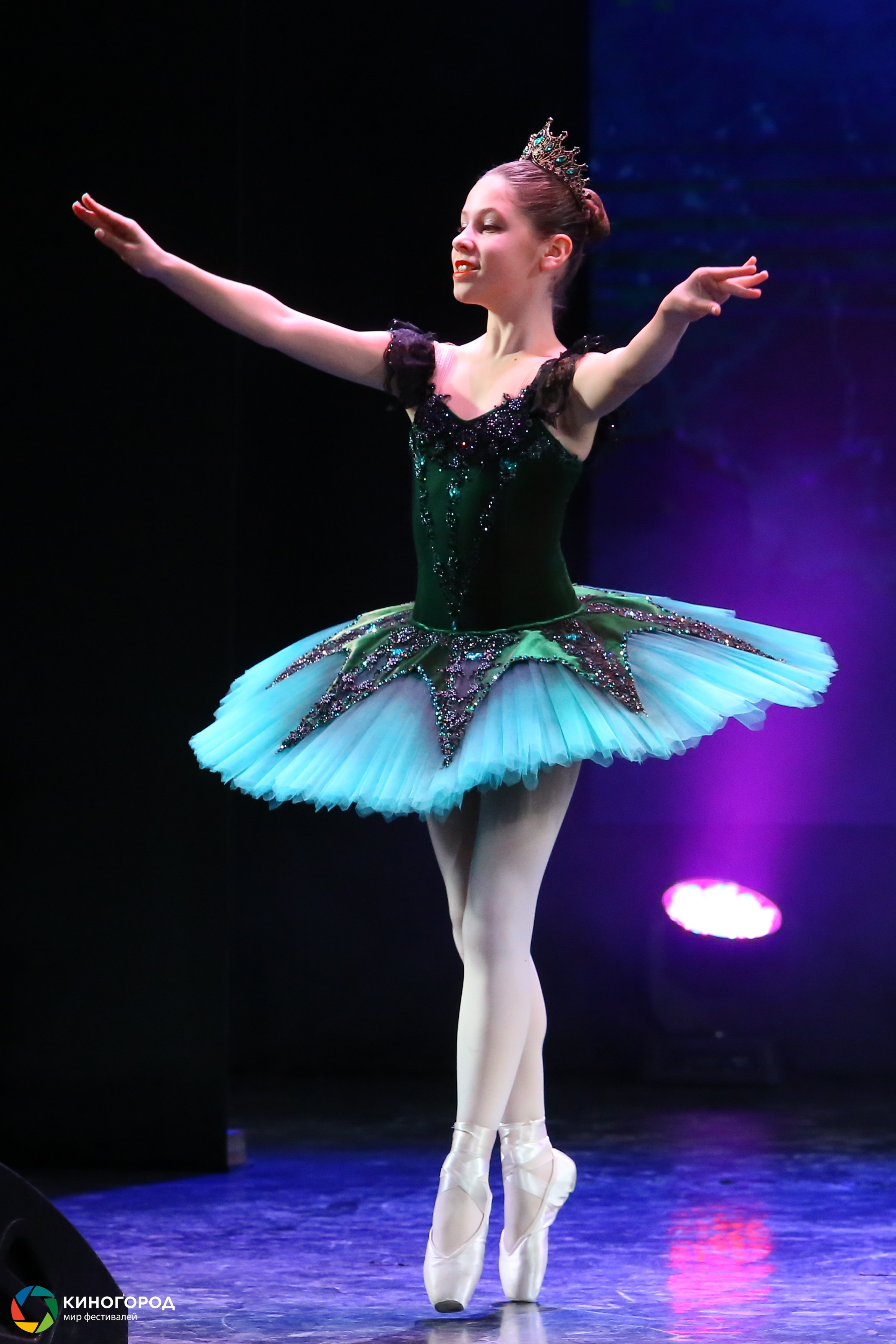 9 марта, конкурс, г. Екатеринбург. Золотое яблочко