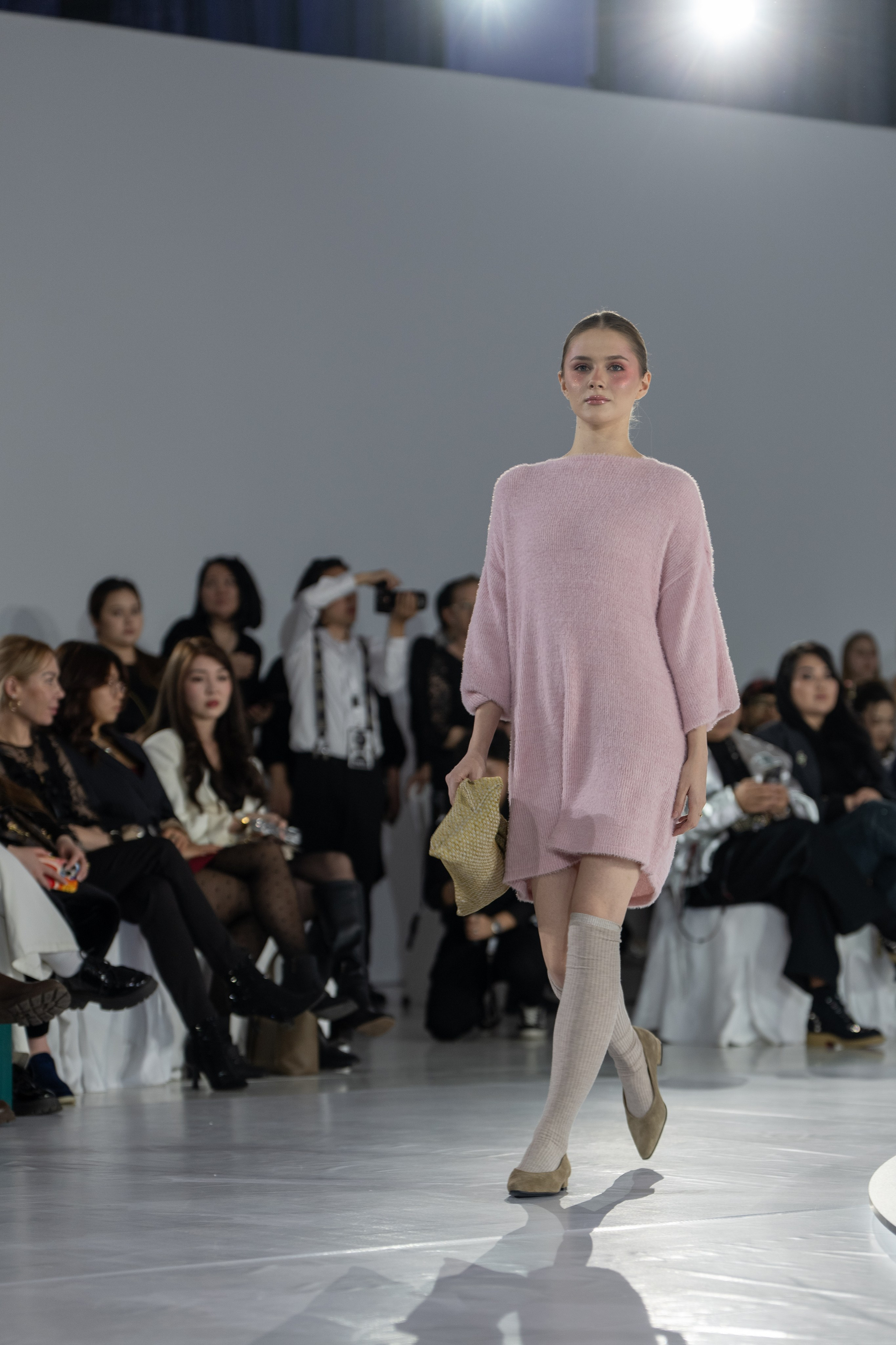 Brand Studio4353. Сайт Алматинского НЮ АРТ, будуар и фэшн фотографа Дениса Карпенко