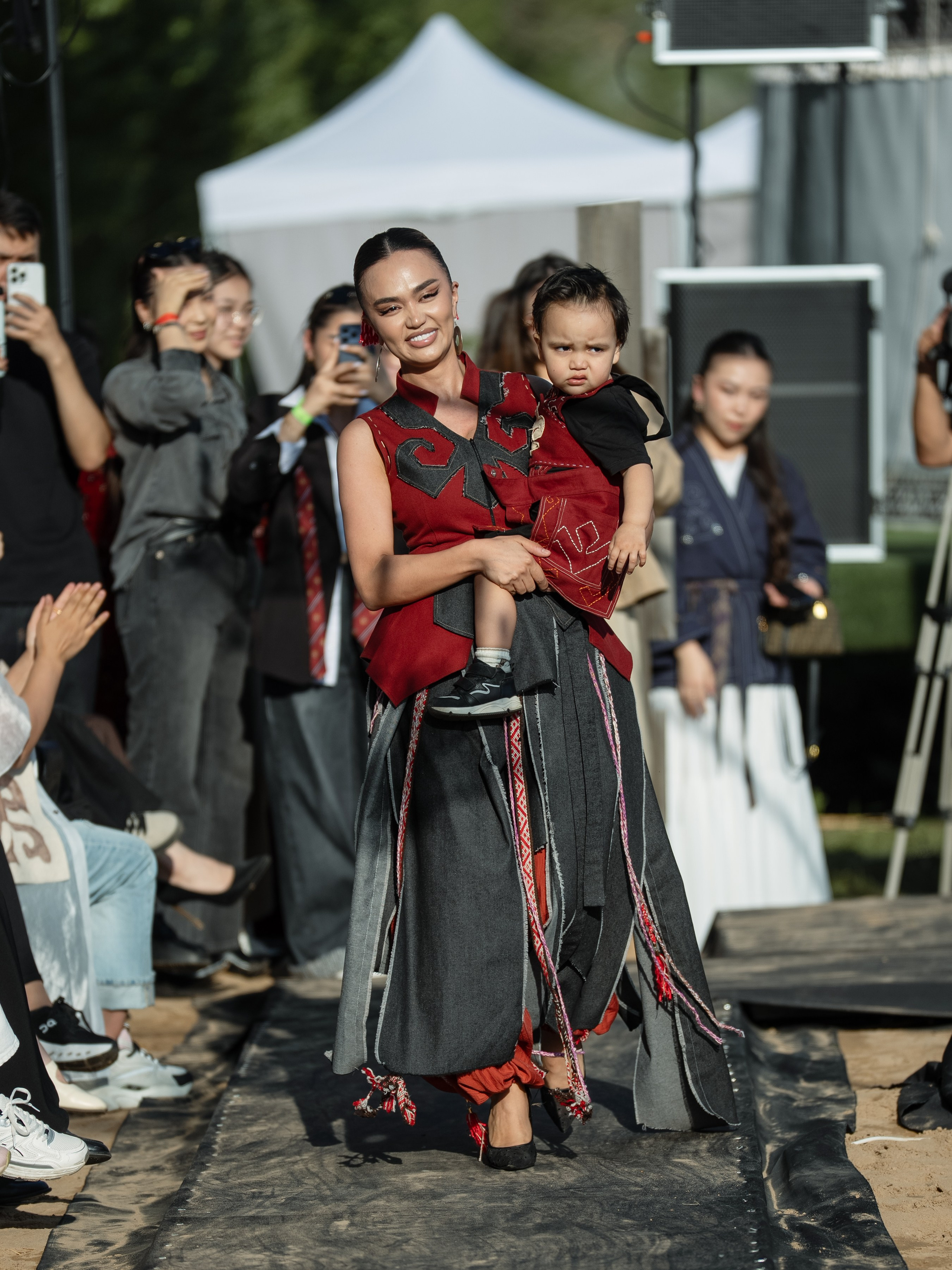 Brand Darideiya. Сайт Алматинского НЮ АРТ, будуар и фэшн фотографа Дениса Карпенко