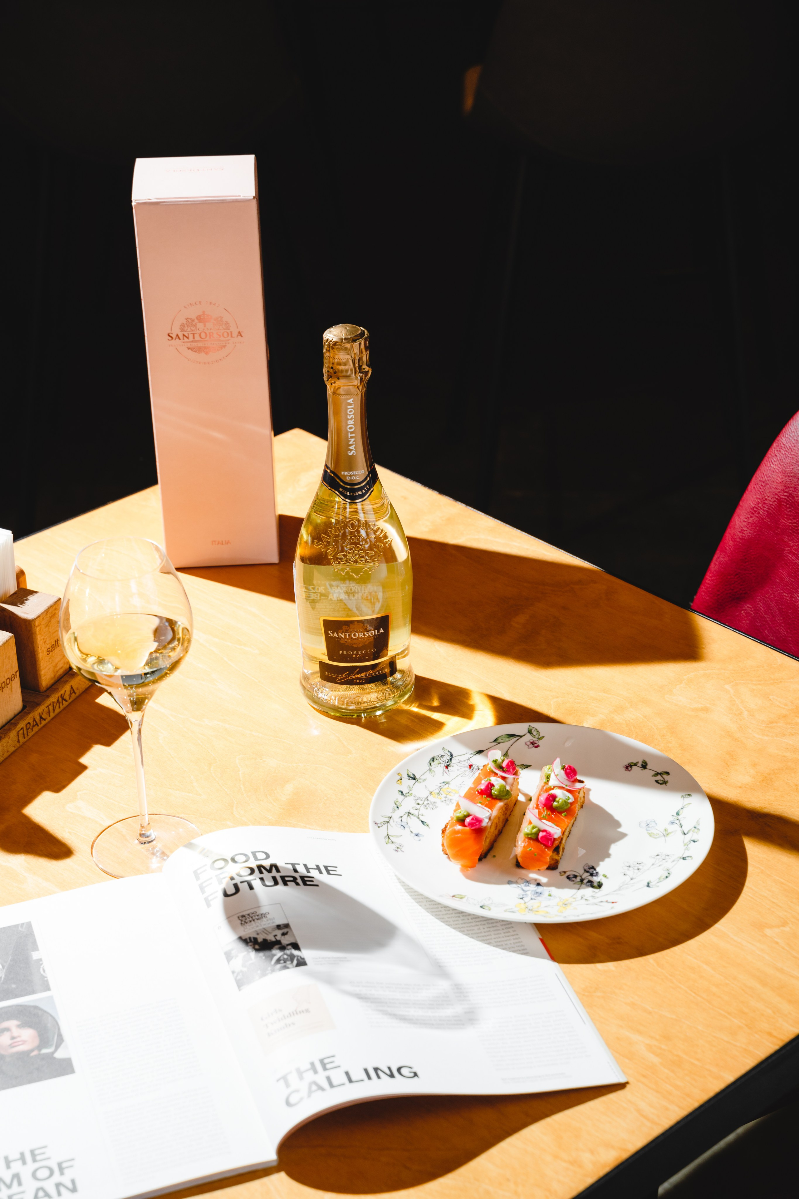 AST Wine. Аксёнова Оля — сет-дизайнер, художник-постановщик, Москва