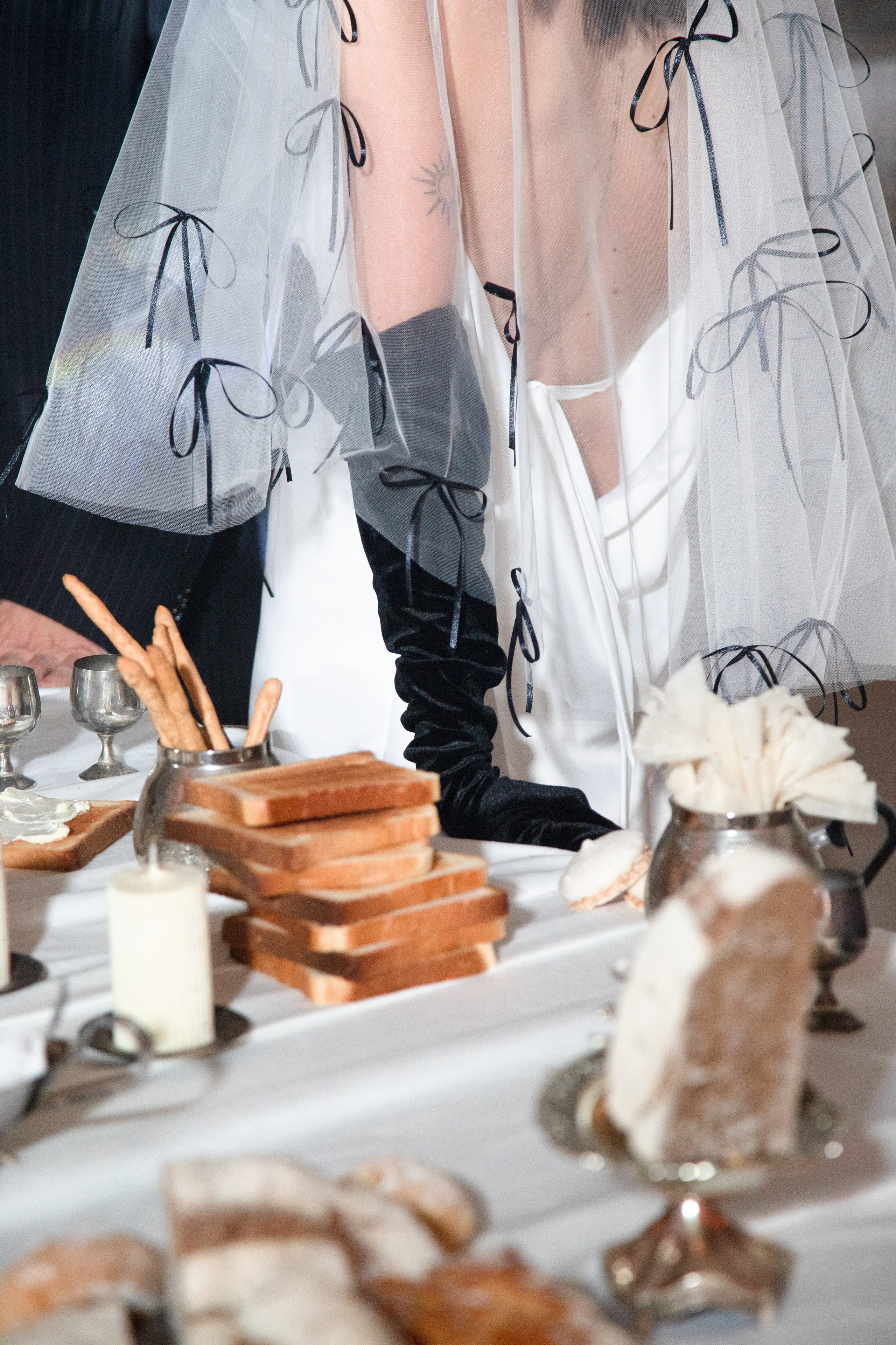 художественная свадьба, необычная идея для свадьбы, свадебный перформанс, свадьба в Геленджике, свадьба в Краснодаре, идея для свадьбы, современная свадьба, свадьба не как у всех, художественная свадебная фотография