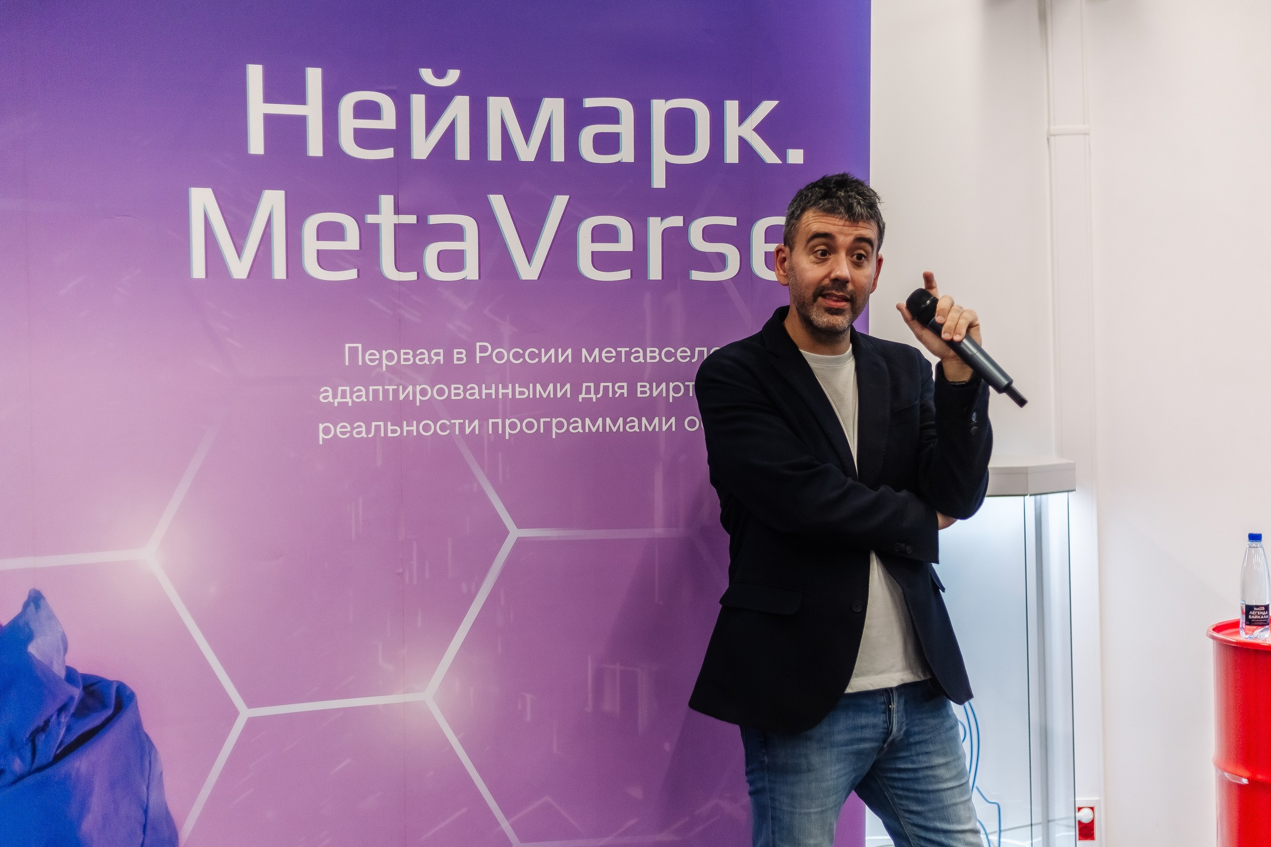 Неймарк. Лекторий. Репортажный и портретный фотограф в Нижнем Новгороде Максим Горшков