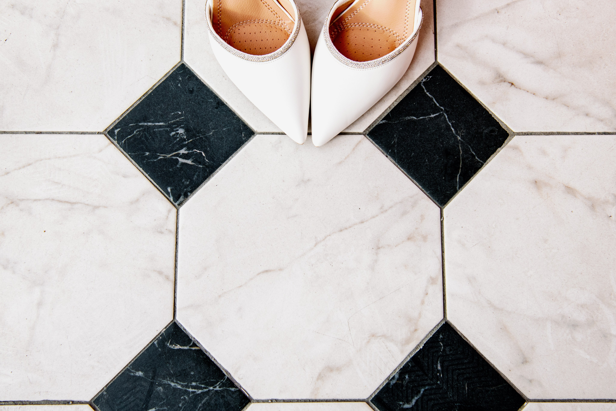 alt="Свадебная фотосессия в Барнауле. Свадебный фотограф Анна Глухова"