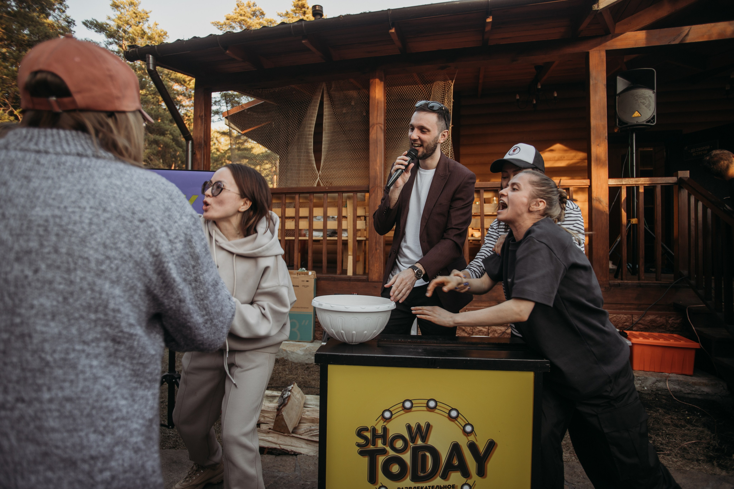 Корпоратив Muza_Arts. Венера Гайн. Репортажный фотограф  Тюмень. Обучение фотографии с 0