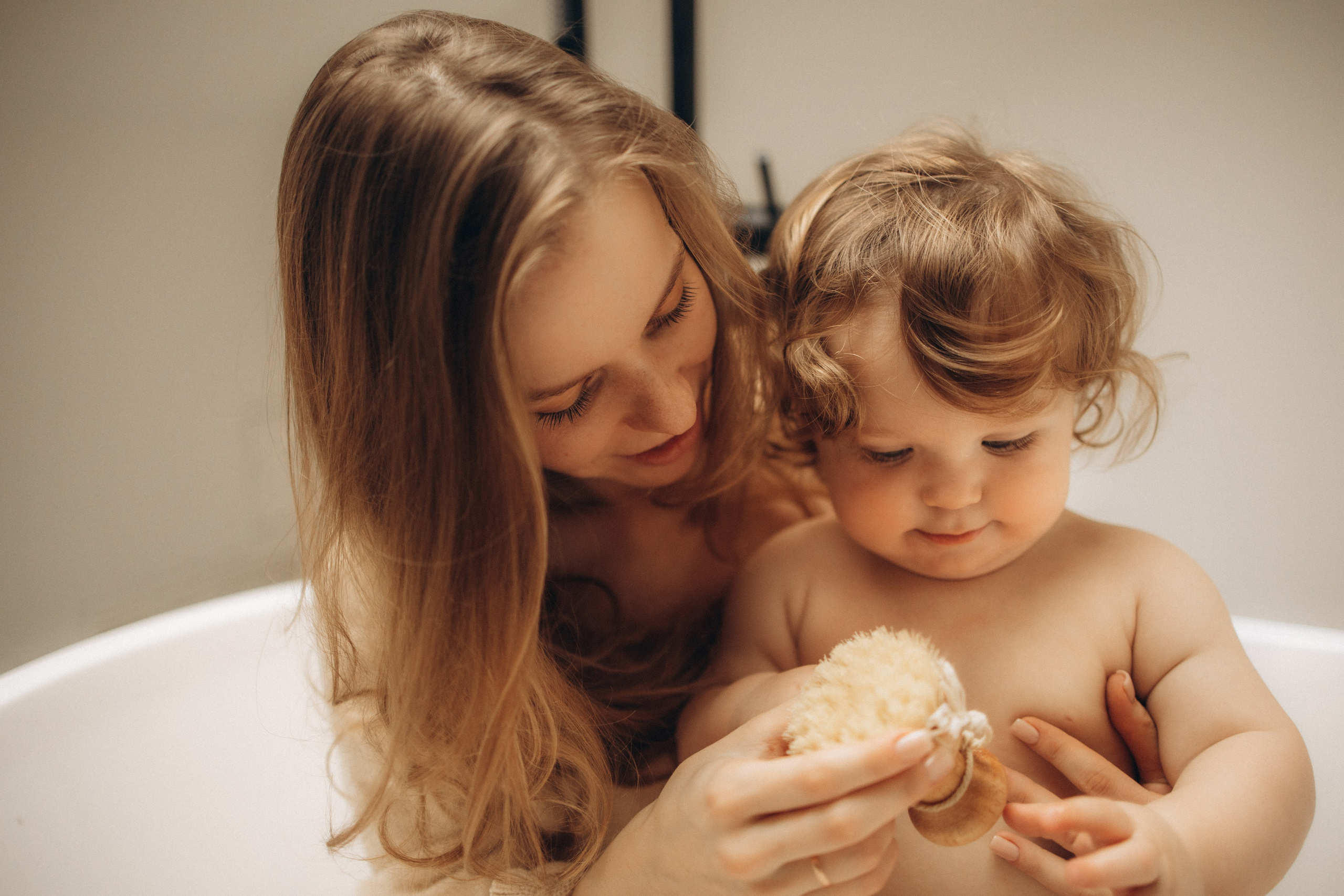 Алена, Вова, Святик. Фотокарточки о вас и о большой любви!