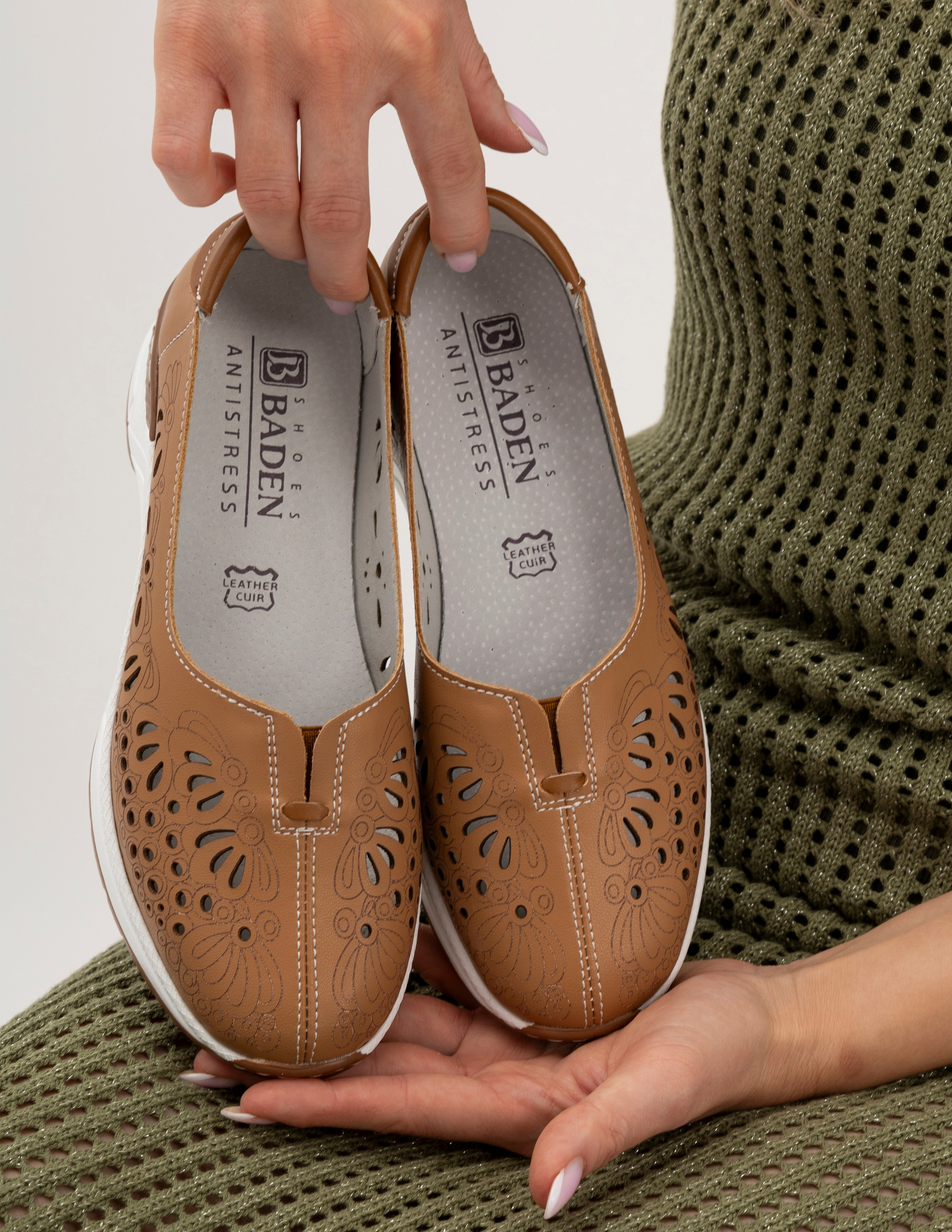 Каталожная съёмка для интернет магазинов. Автопортретная фотостудия в Казани