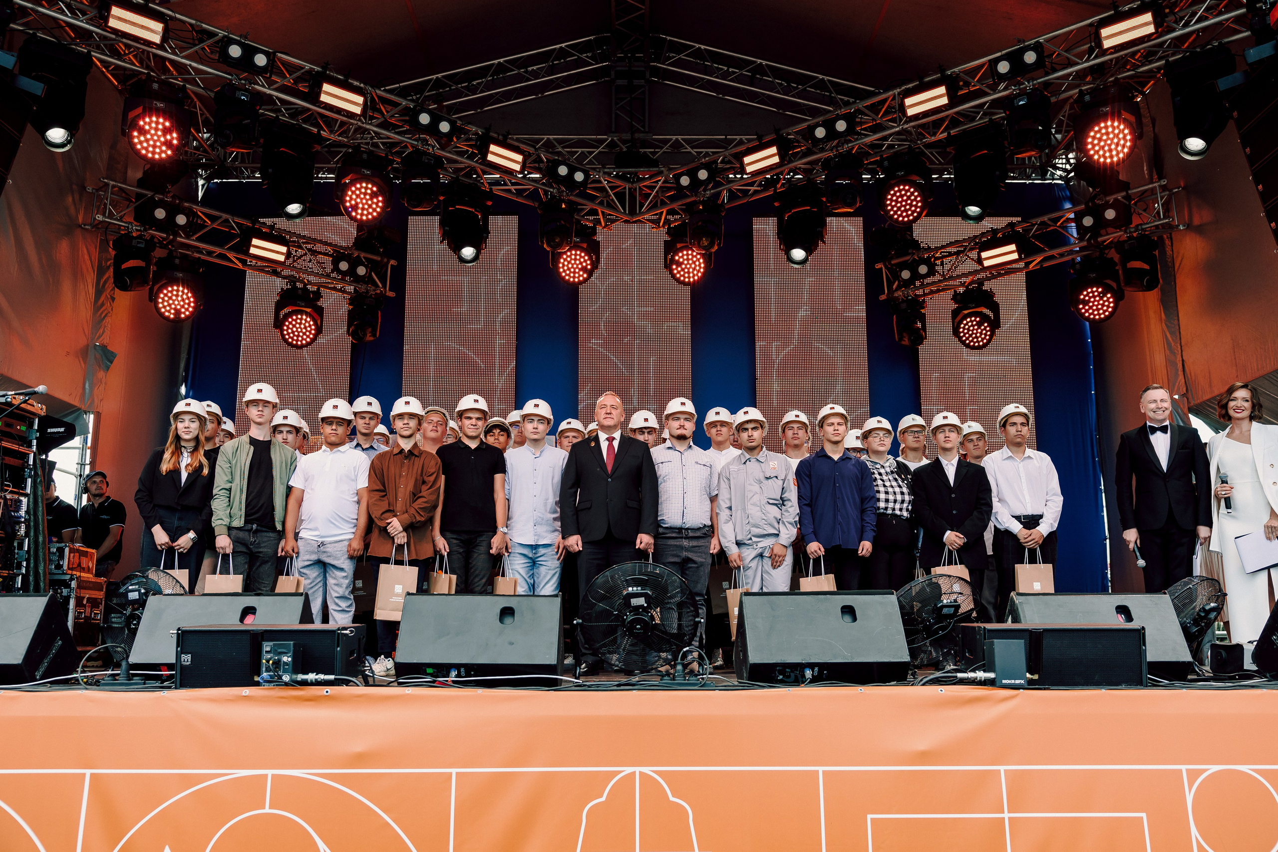 Массовые мероприятия на открытом воздухе. Лёшка Варзегов — фотограф