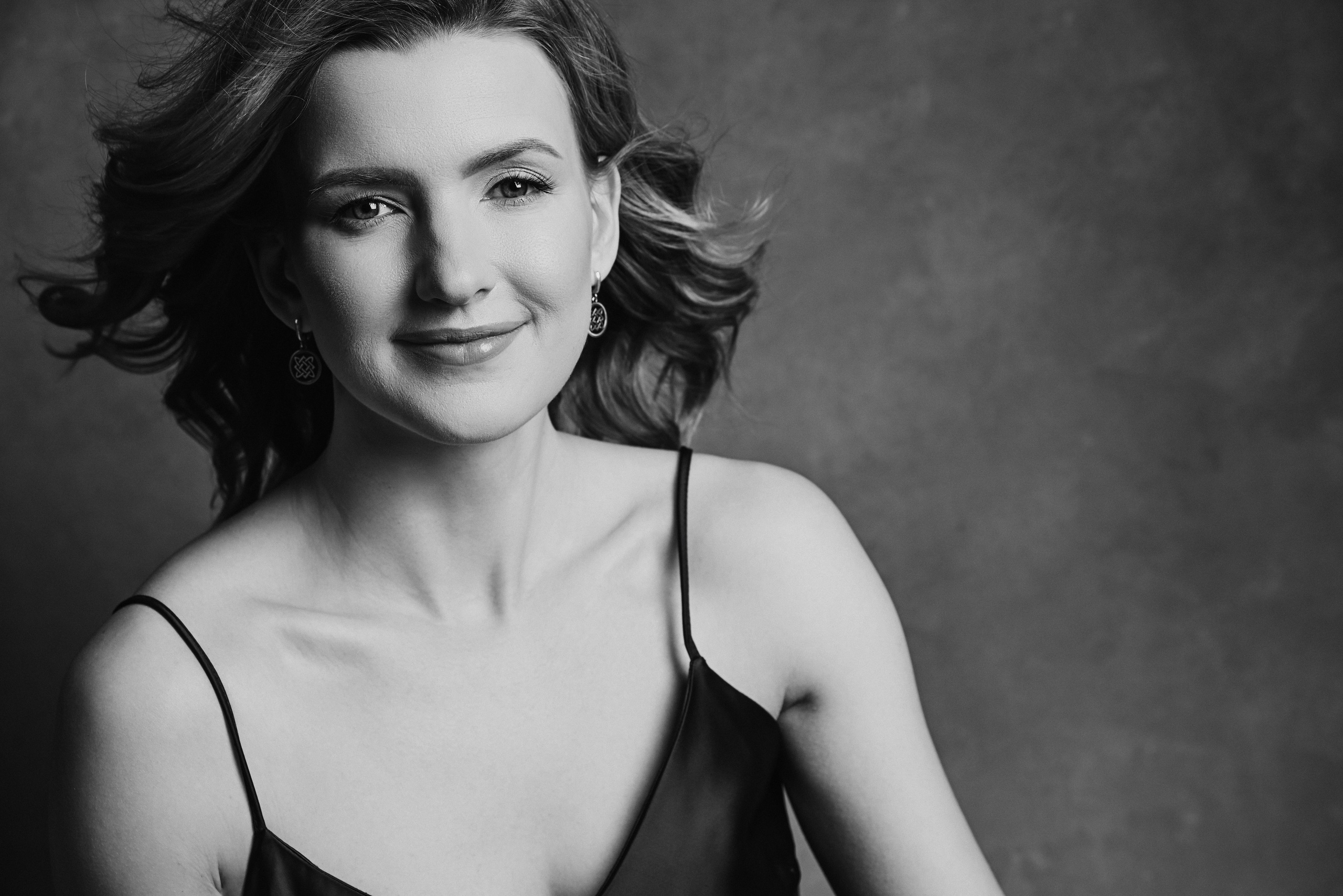 Студийная фотосессия в Кургане. Свадебный и семейный фотограф Любава в Кургане