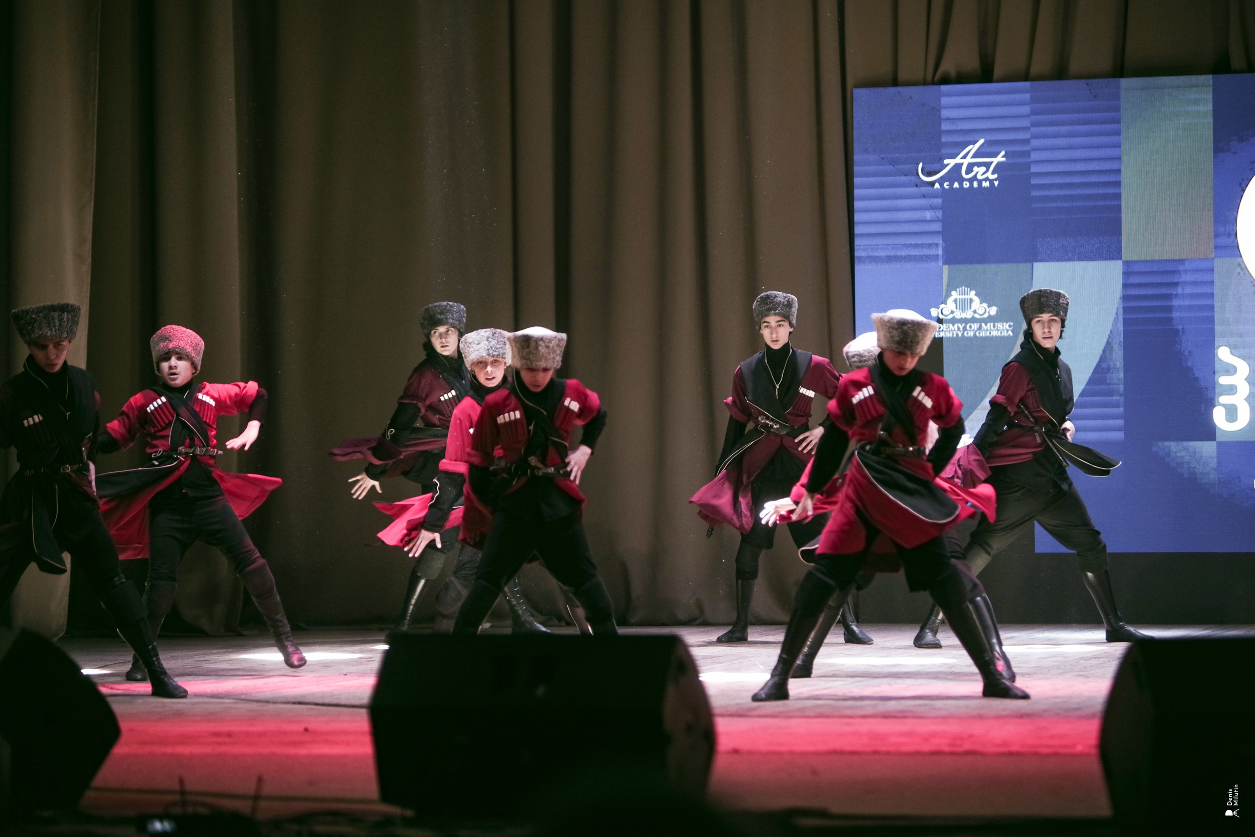 Танцы в Хоби. Портретный фотограф Денис Милютин