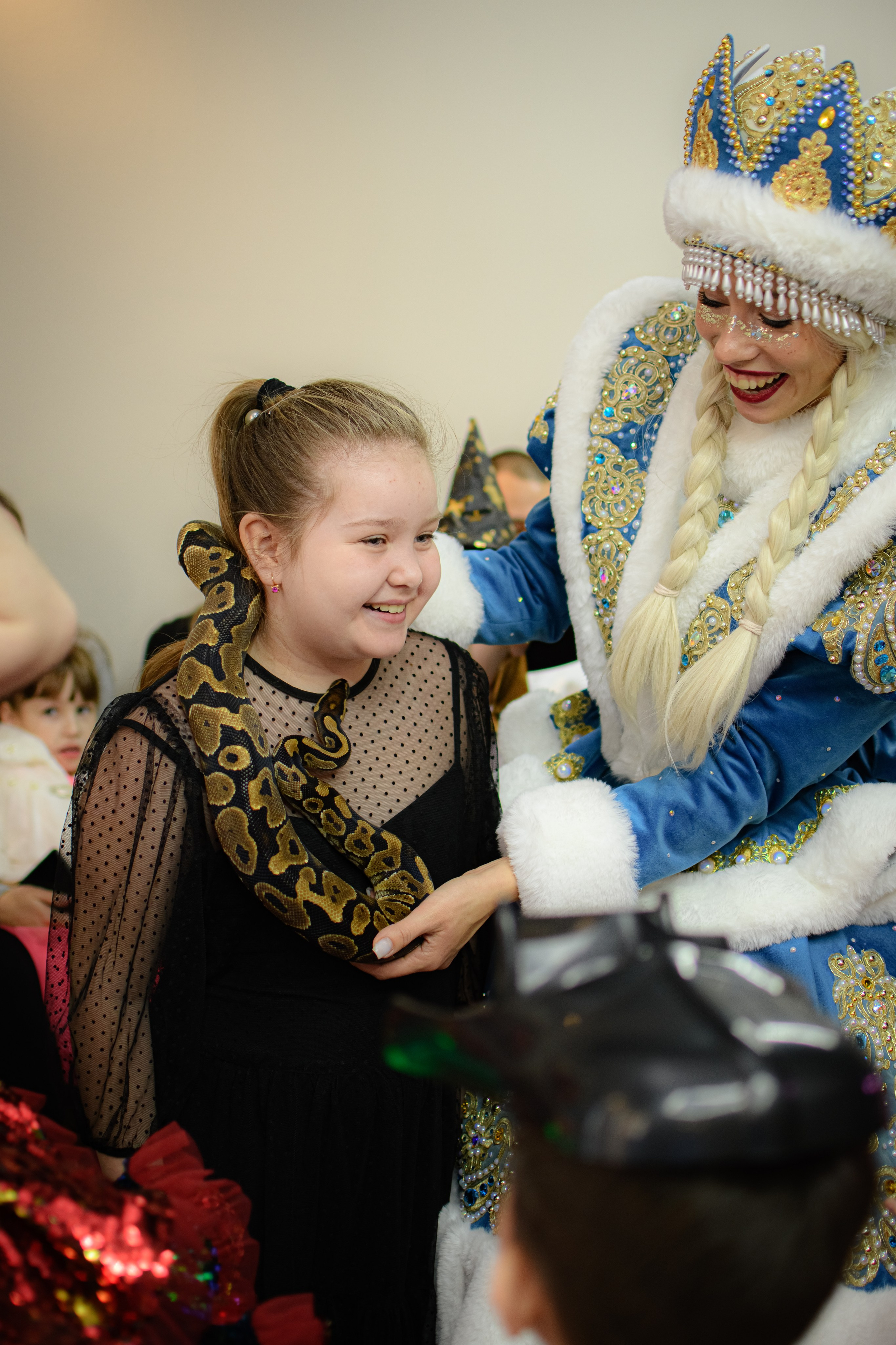 HAPPY NEW YEAR. Photokarish