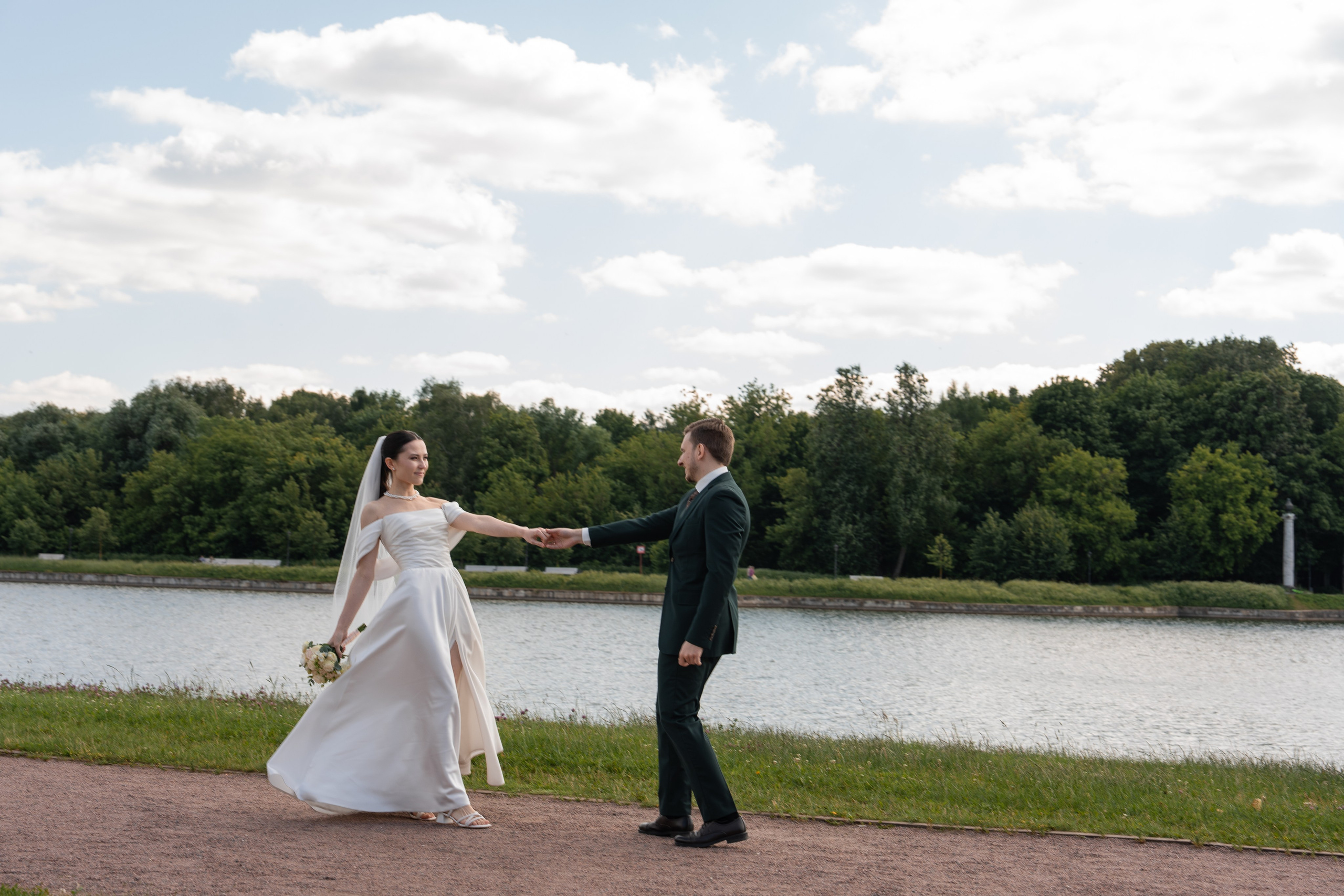 Влад и Илина в Кусково. Свадебный фотограф в Москве Анна Полушина