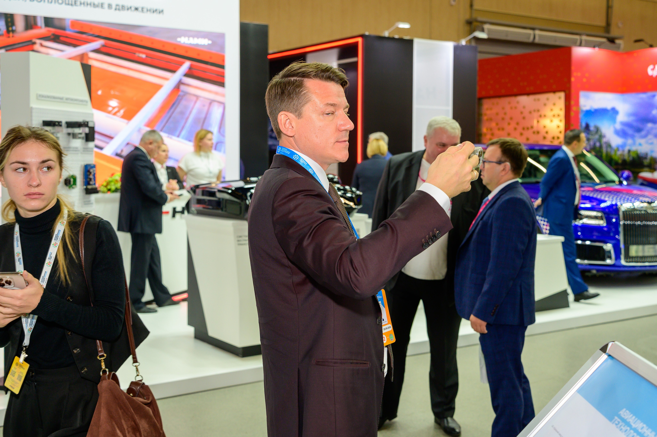 BigindustrialweekBelarus. Фотоуслуги, услуги фотографа, фотографирование важных событий