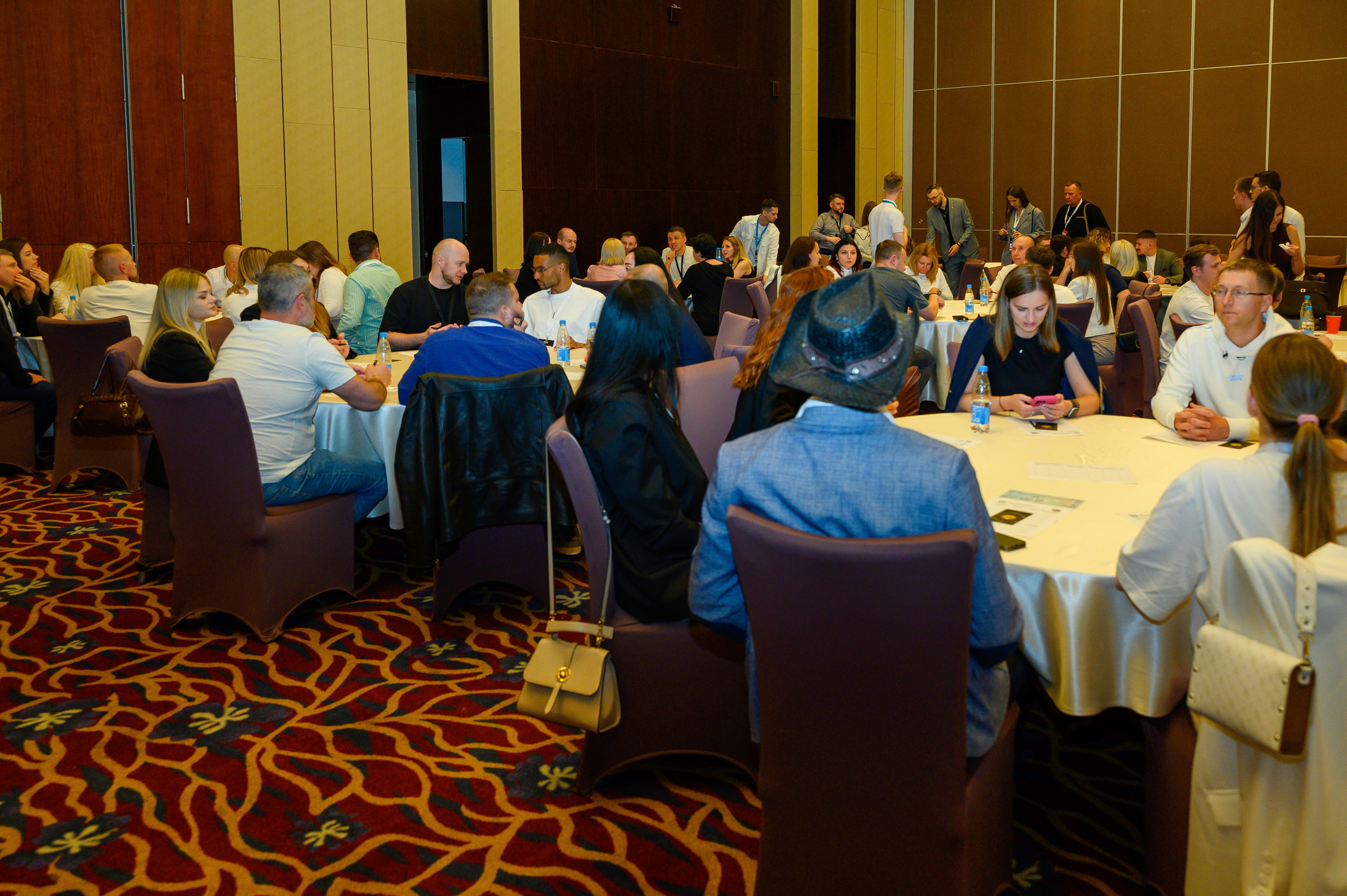 Репортажная съемка с открытия магазина. Фотоуслуги, услуги фотографа, фотографирование важных событий