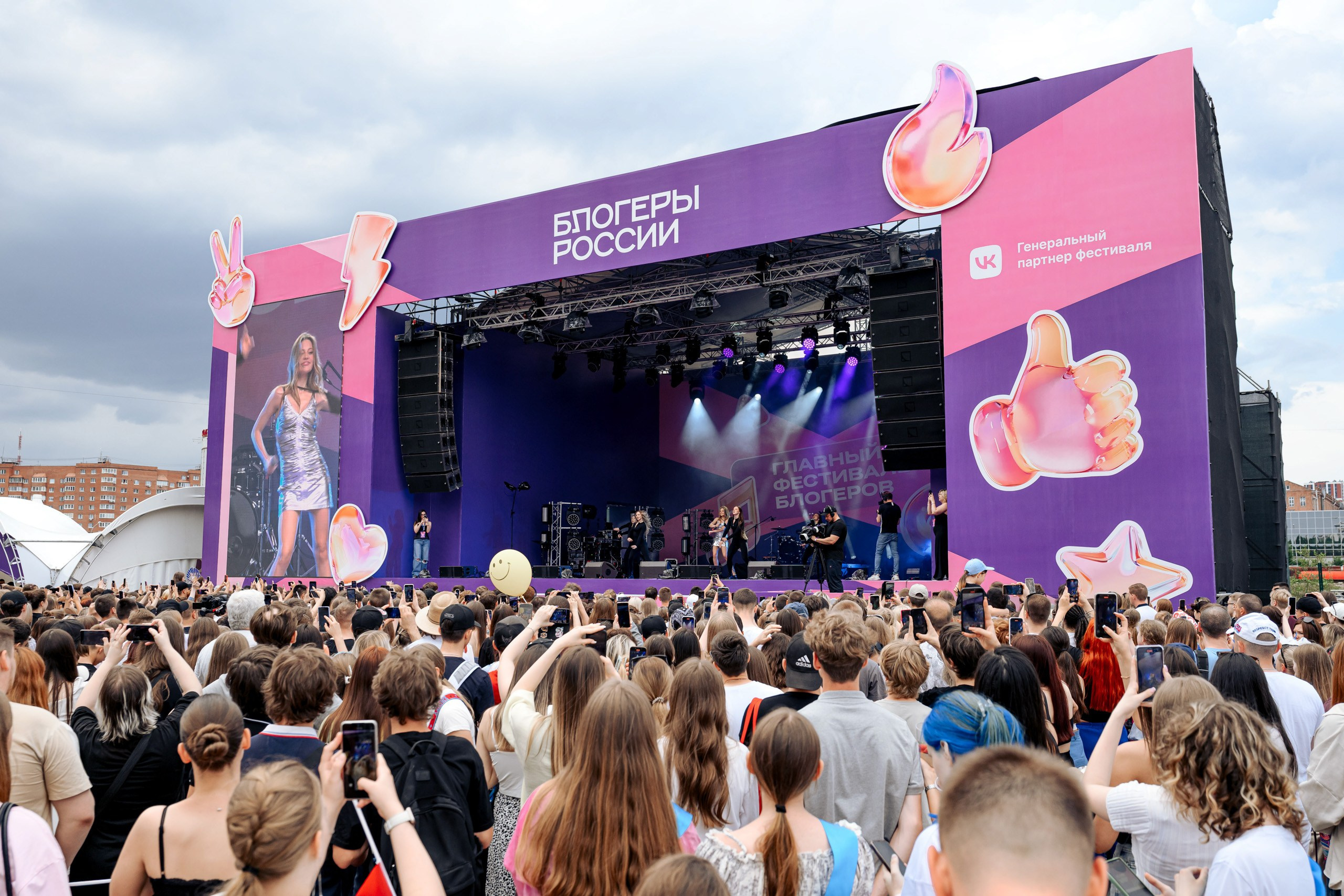 БЛОГЕРЫ РОССИИ. Максим Комаров — Профессиональный фотограф