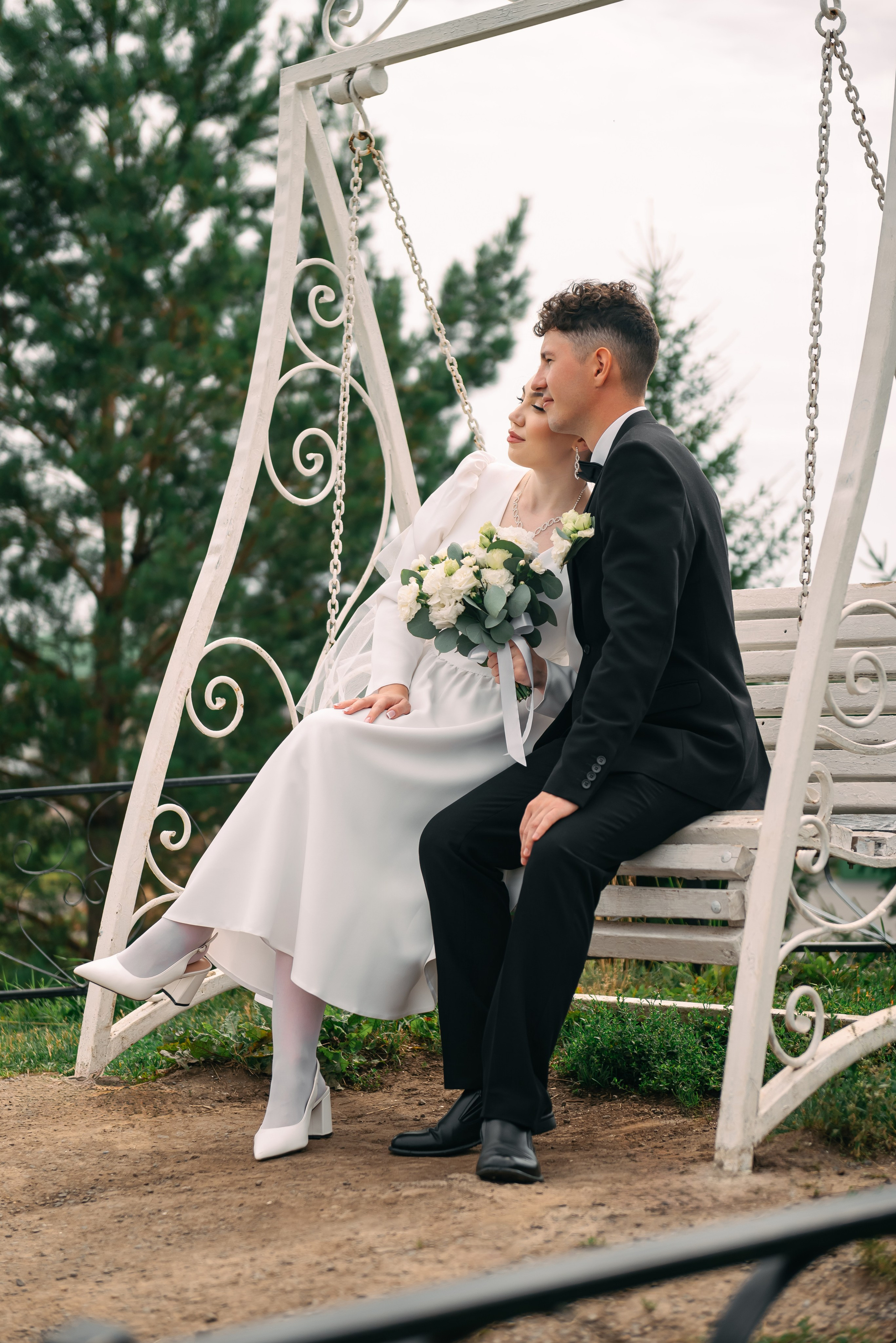 Свадебная фотосессия в парке отдыха «Лесная сказка» Лесная Поляна г. Кемерово