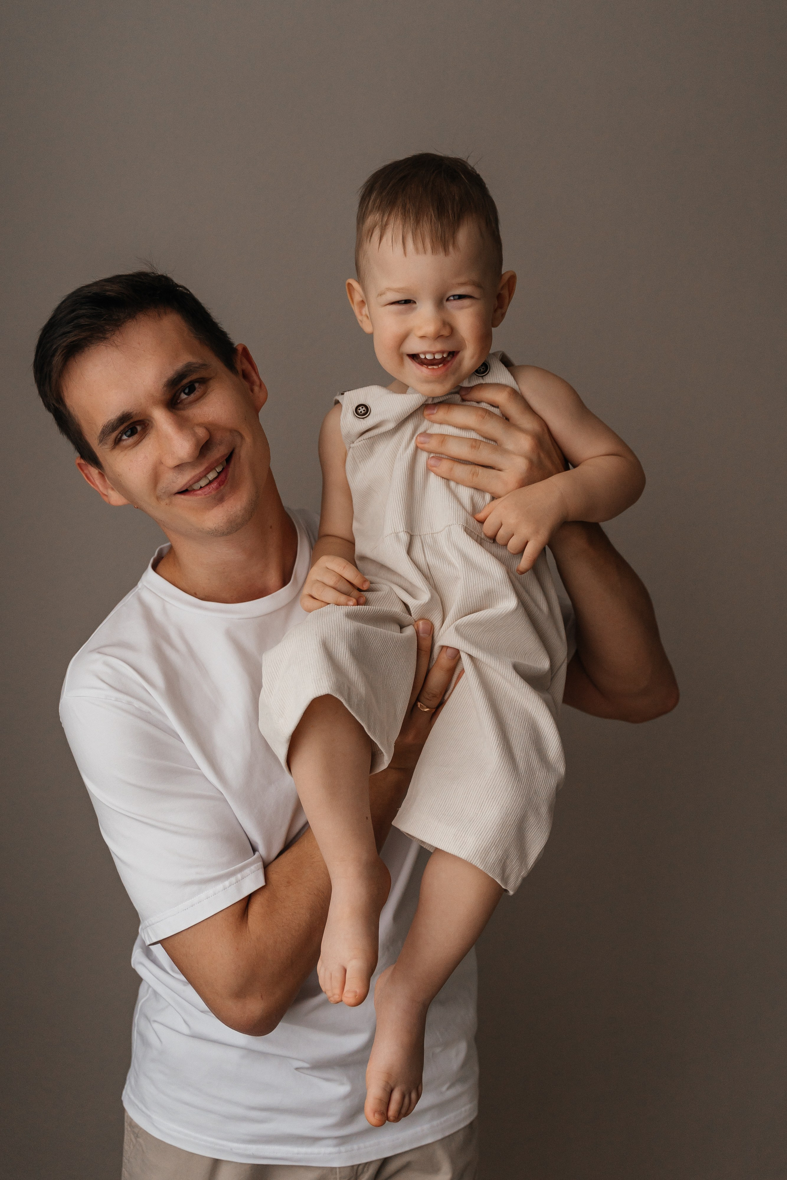 Вадим, Юля и Мирон. Волик Мария