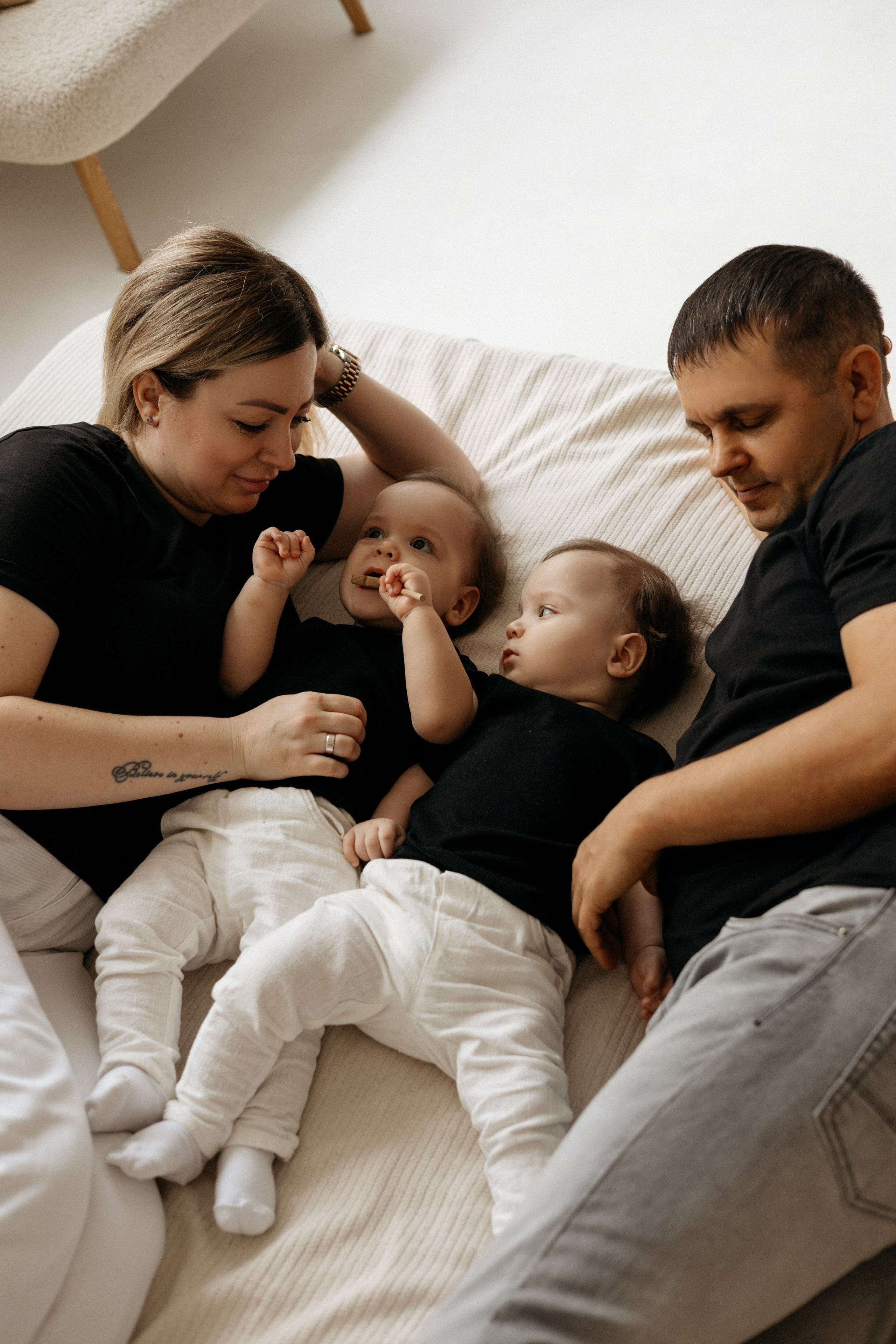 Близнецы годик. Самый теплый фотограф в Краснодаре Рябоконь Ксения