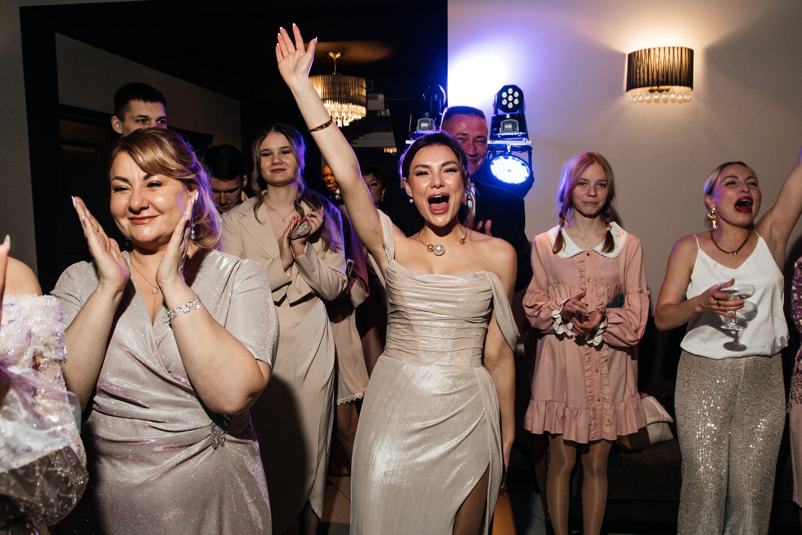 Любовный фестиваль. Артём Бачурин — свадебный фотограф Воронеж