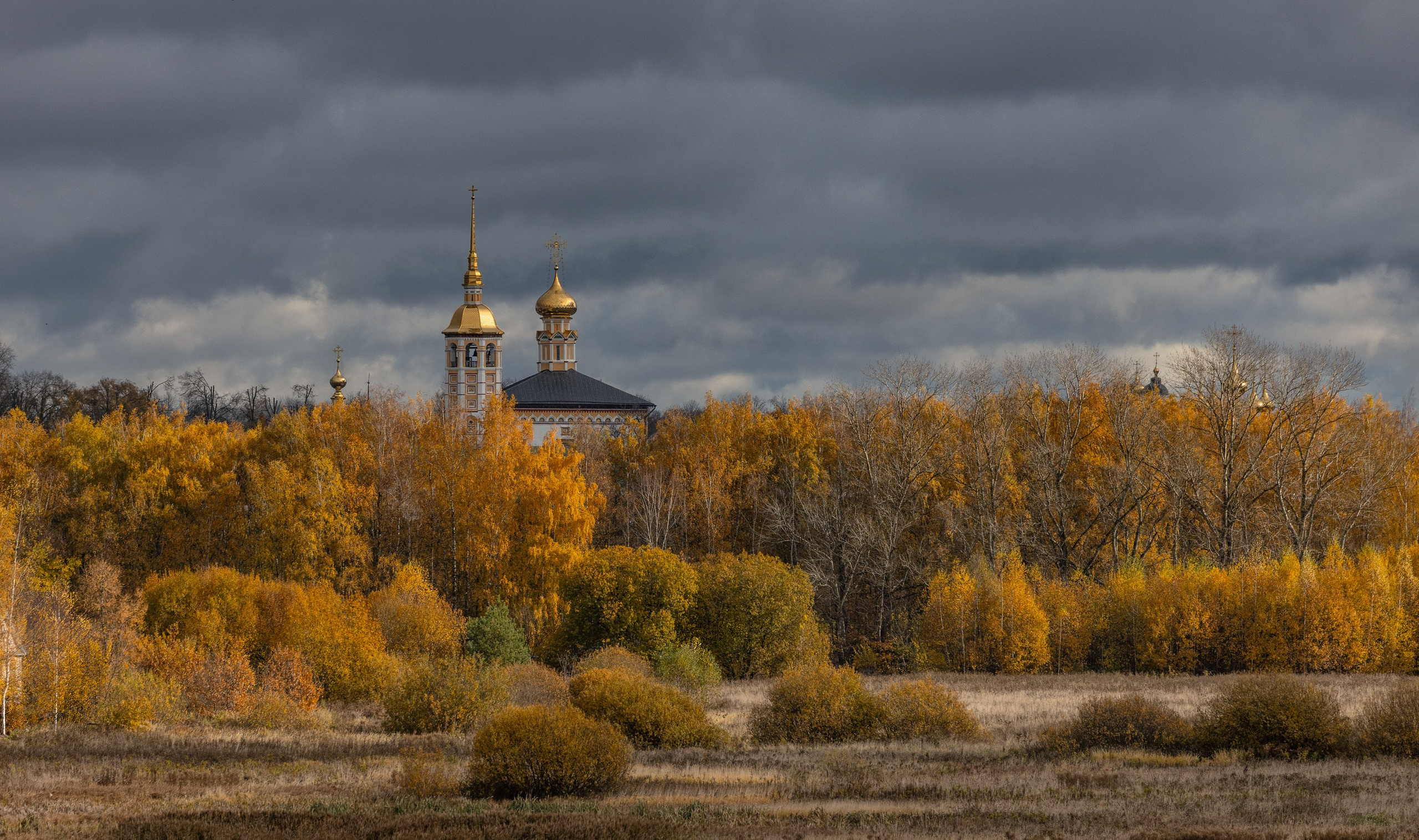 City and architectural portfolio of photographer Vadim Sherbakov. Vadim Sherbakov Portfolio