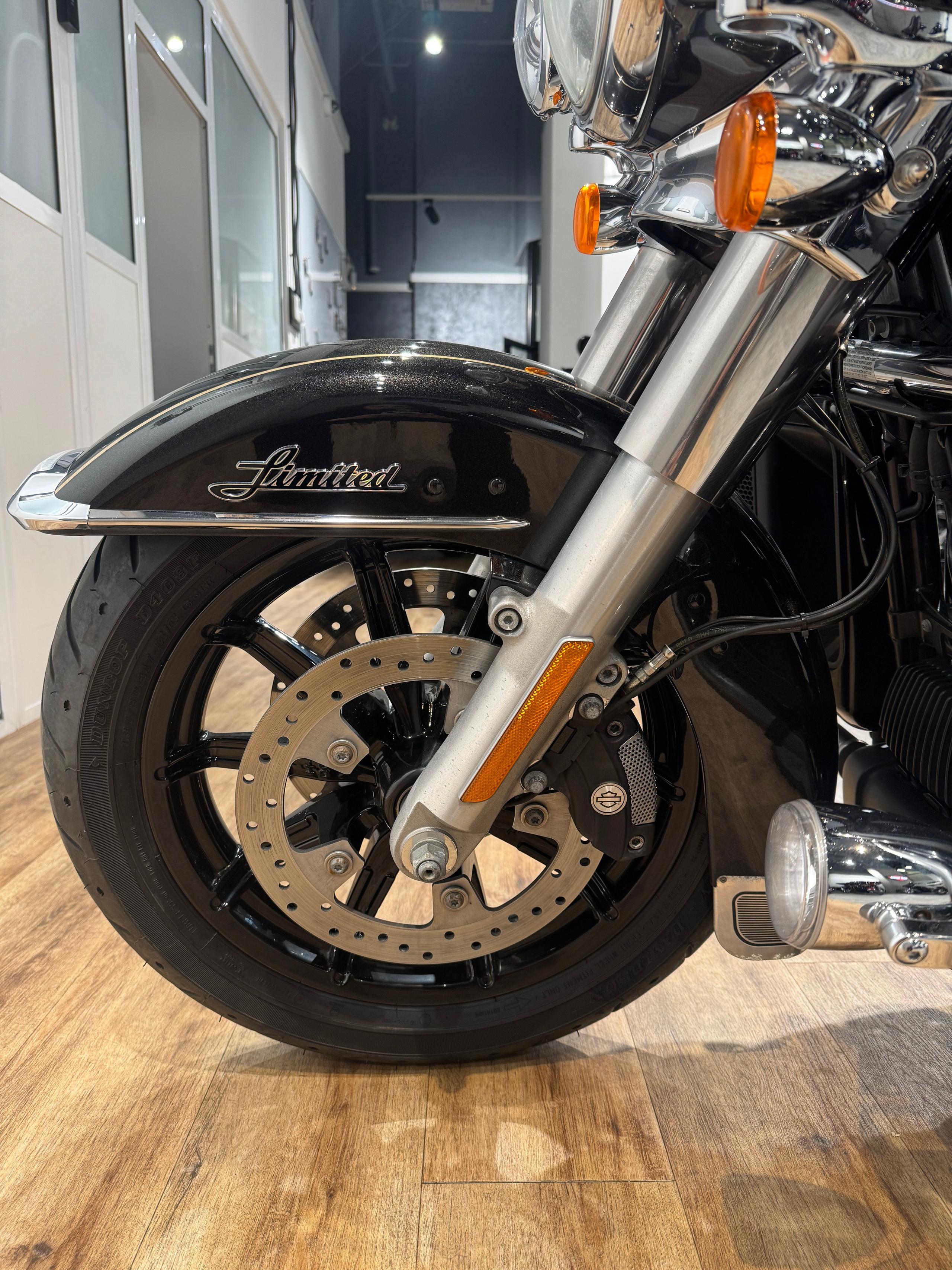 Мотоциклы Harley-Davidson 2017 Electra Glide Limited (Black Tempest) (Touring)  — купить мотоцикл. Hello Davidson, Москва. Только хорошие мотоциклы…