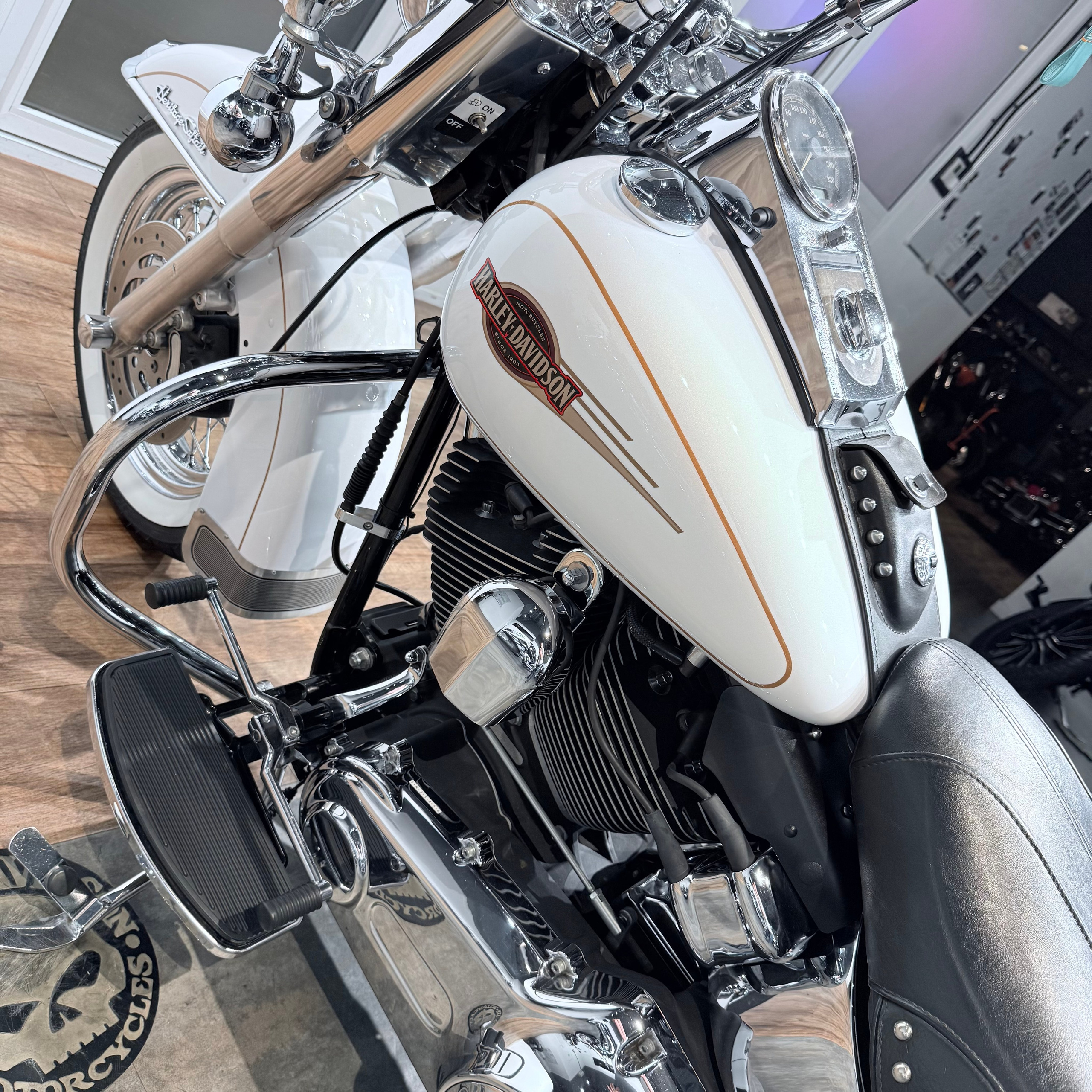 2007 Softail Heritаgе 96 Whitе Pearl. Hello Davidson, Москва. Только хорошие мотоциклы…