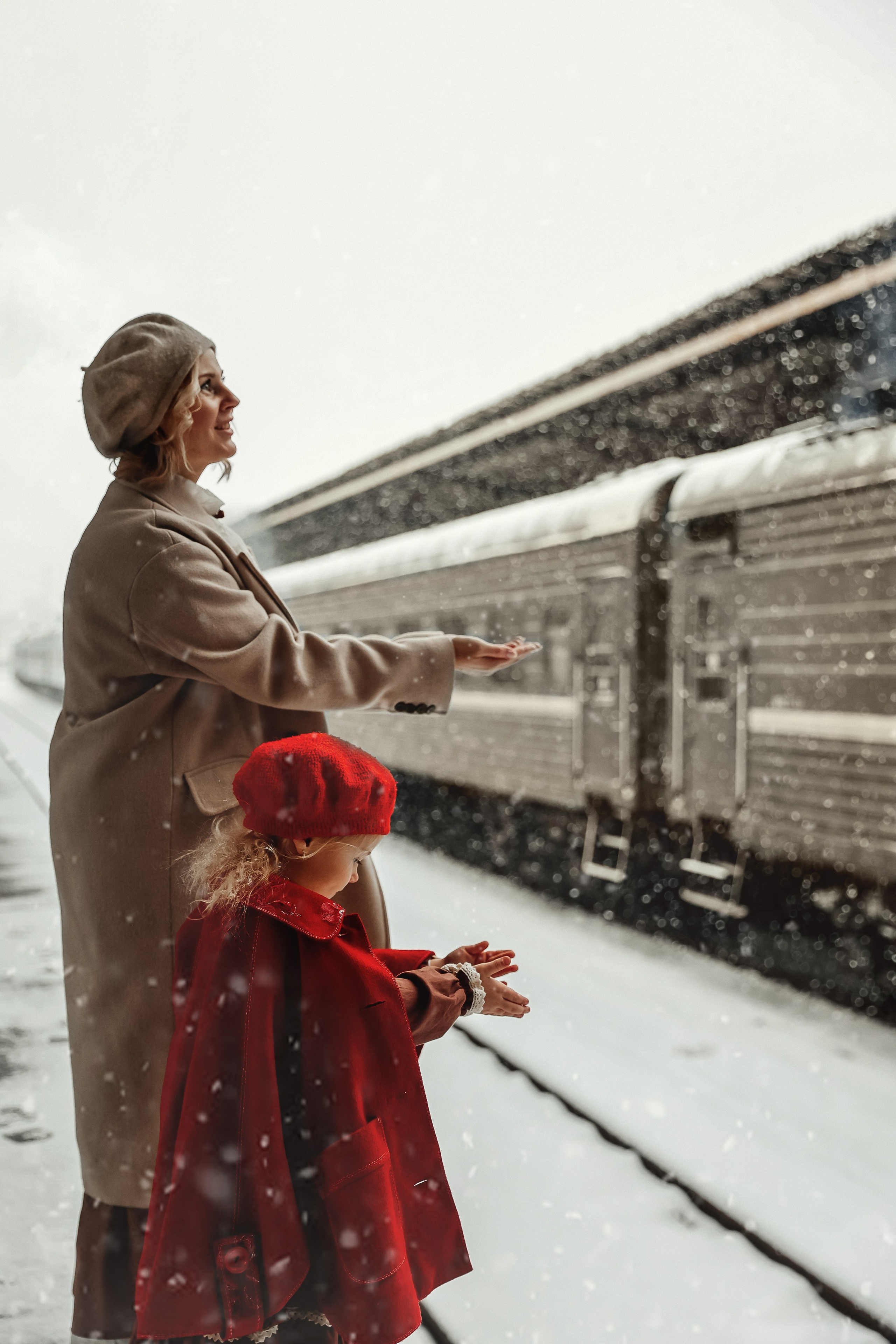 Ретро съемка на Витебском вокзале. Фотограф — Татьяна Кириллова, г. Санкт-Петербург
