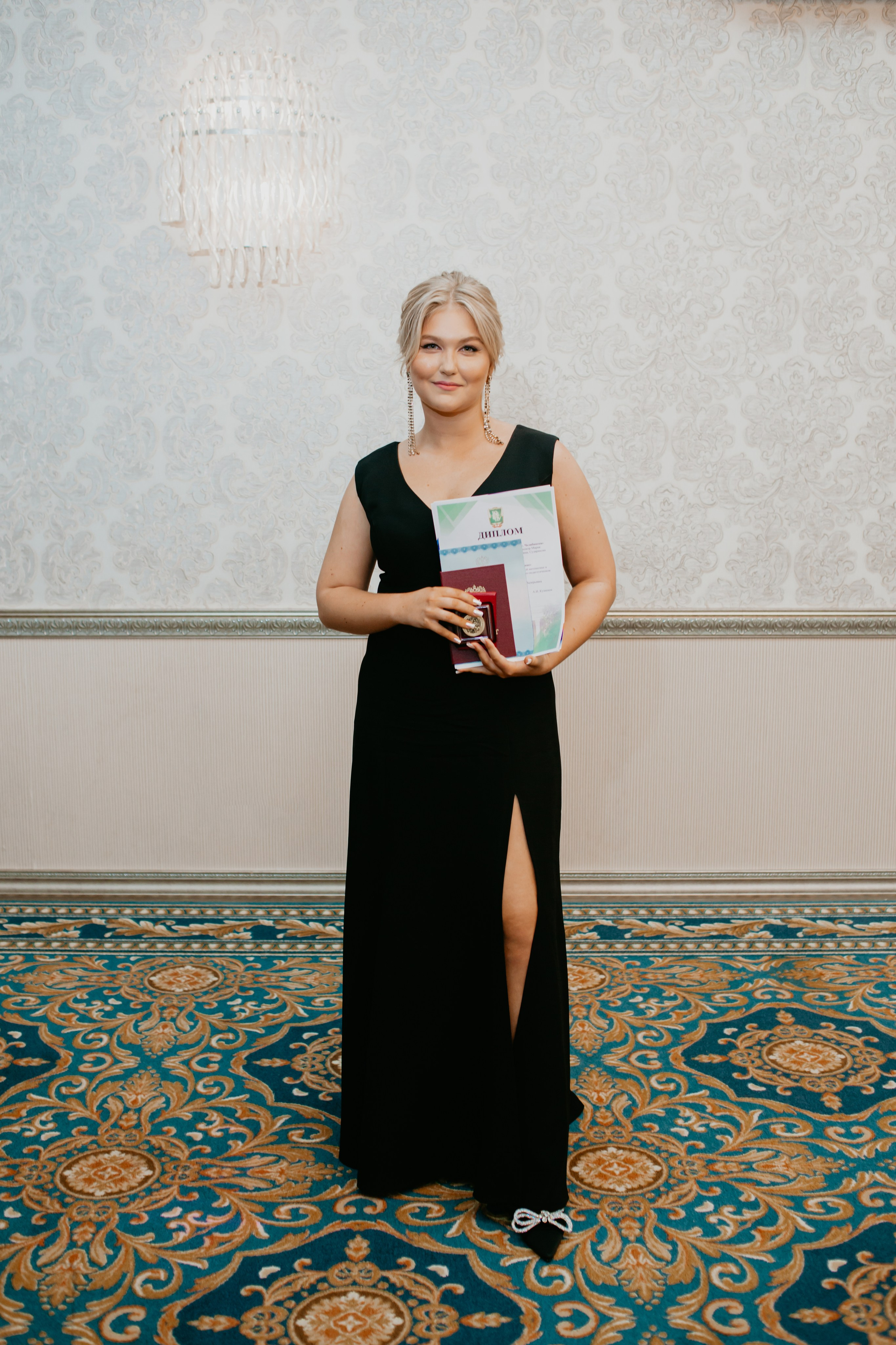 Выпускной. 11 лицей. Фотограф в Челябинске Ополихина Анна