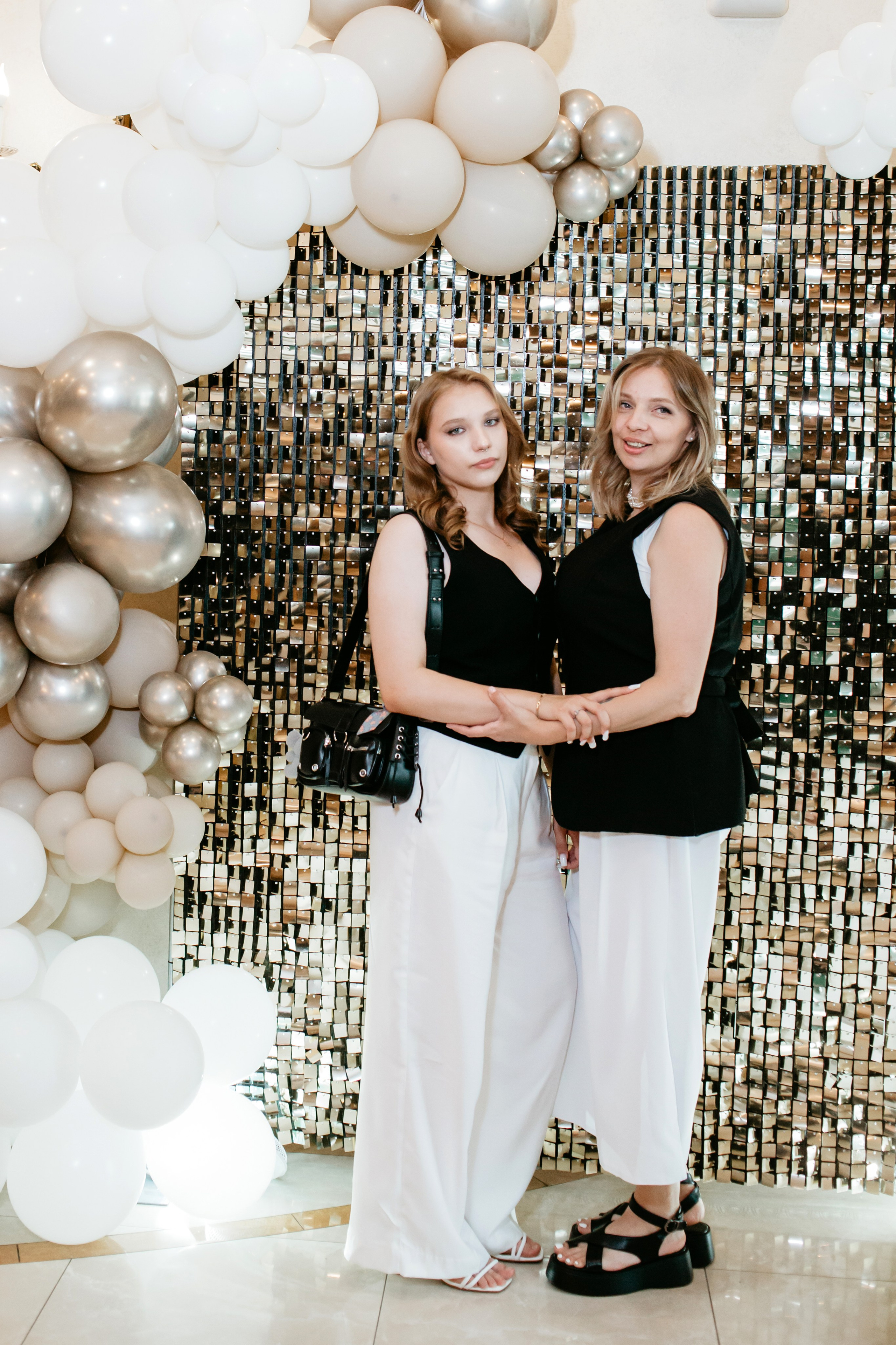 Выпускной 2025 (9класс) 124 школа. Фотограф в Челябинске Ополихина Анна