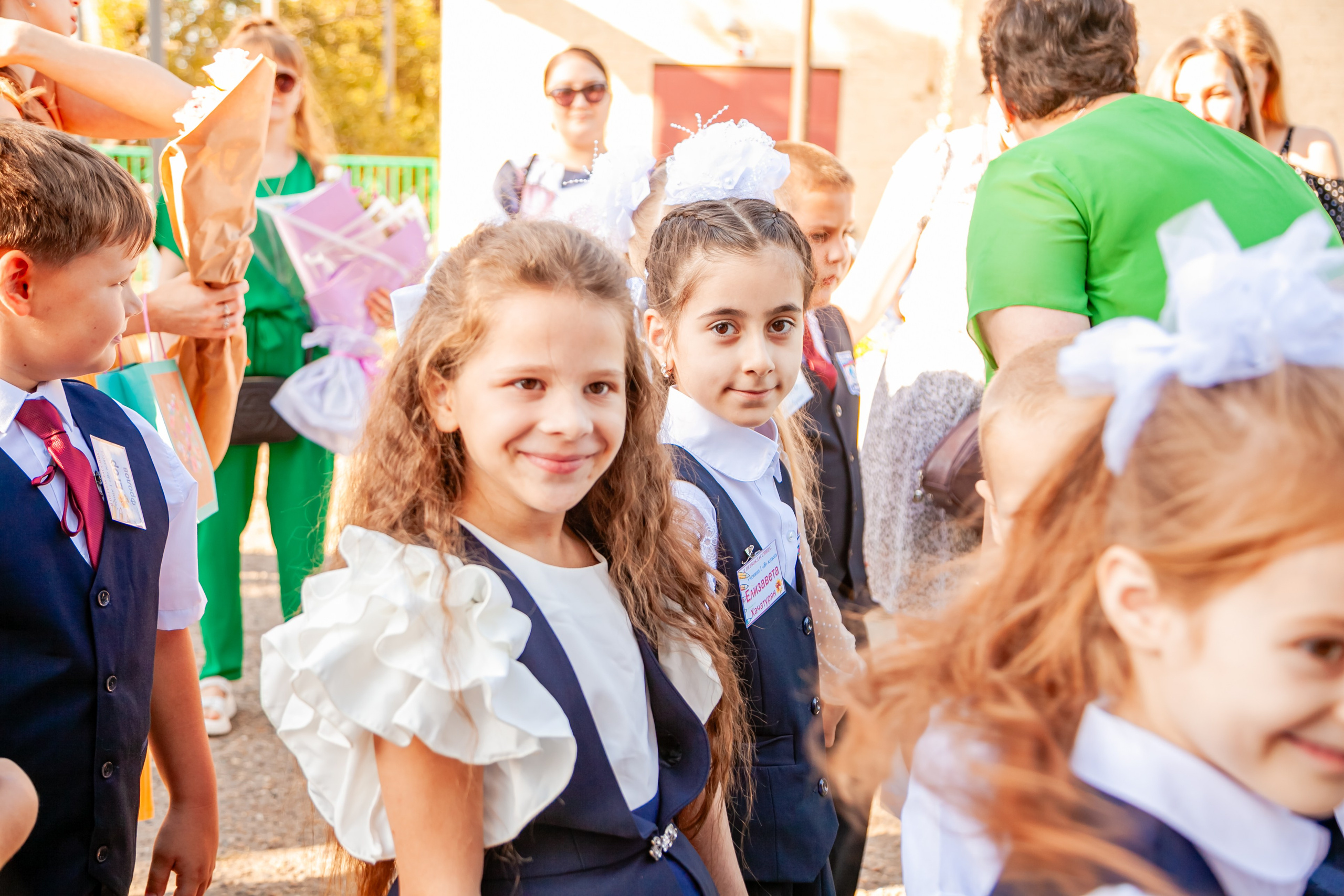 1 сентября линейка. Свадебный и семейный фотограф в Армавире