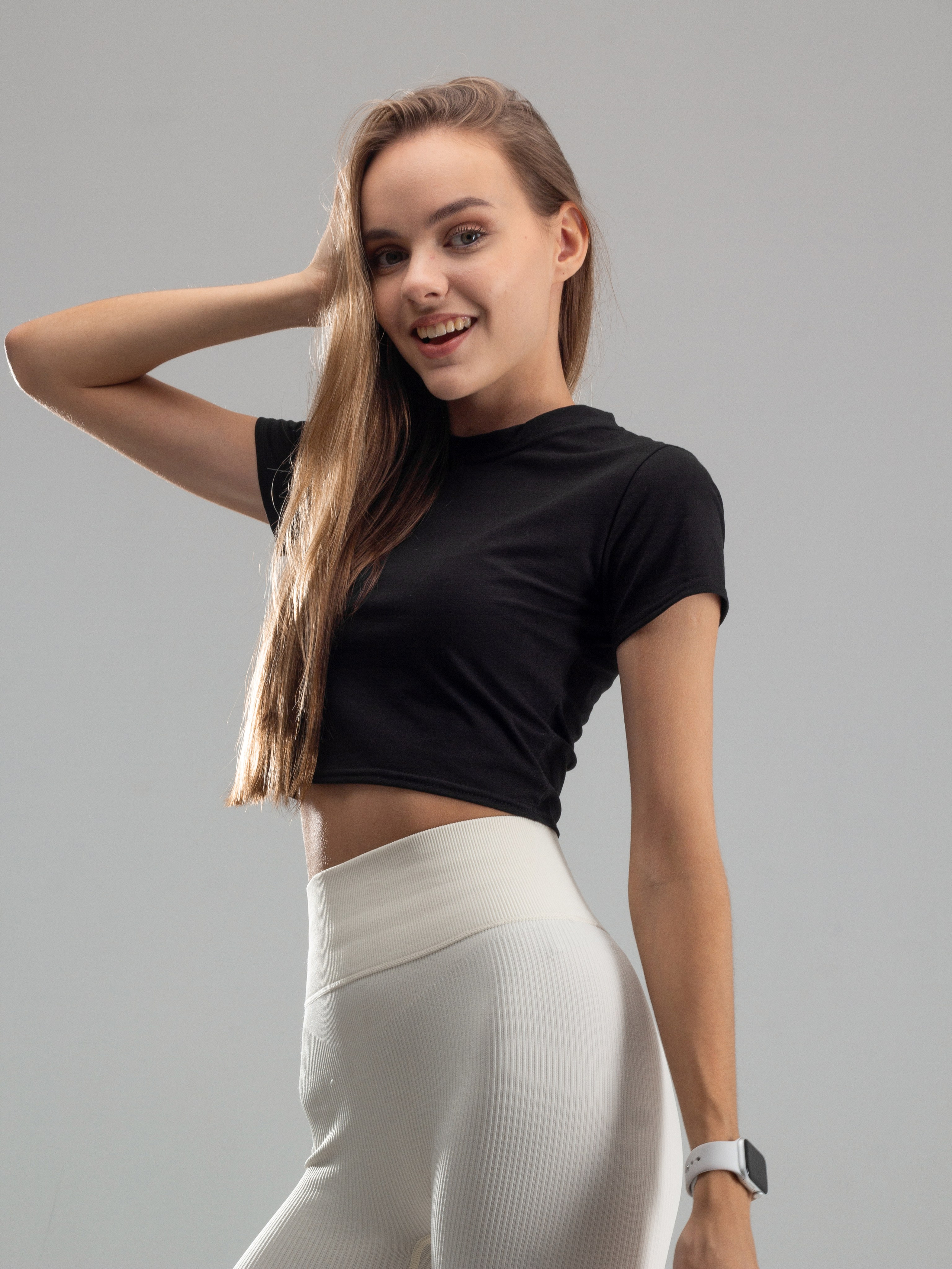 Полина А. Стрит съемки для маркетплейсов в Сочи | ИИ контент | fashionprod