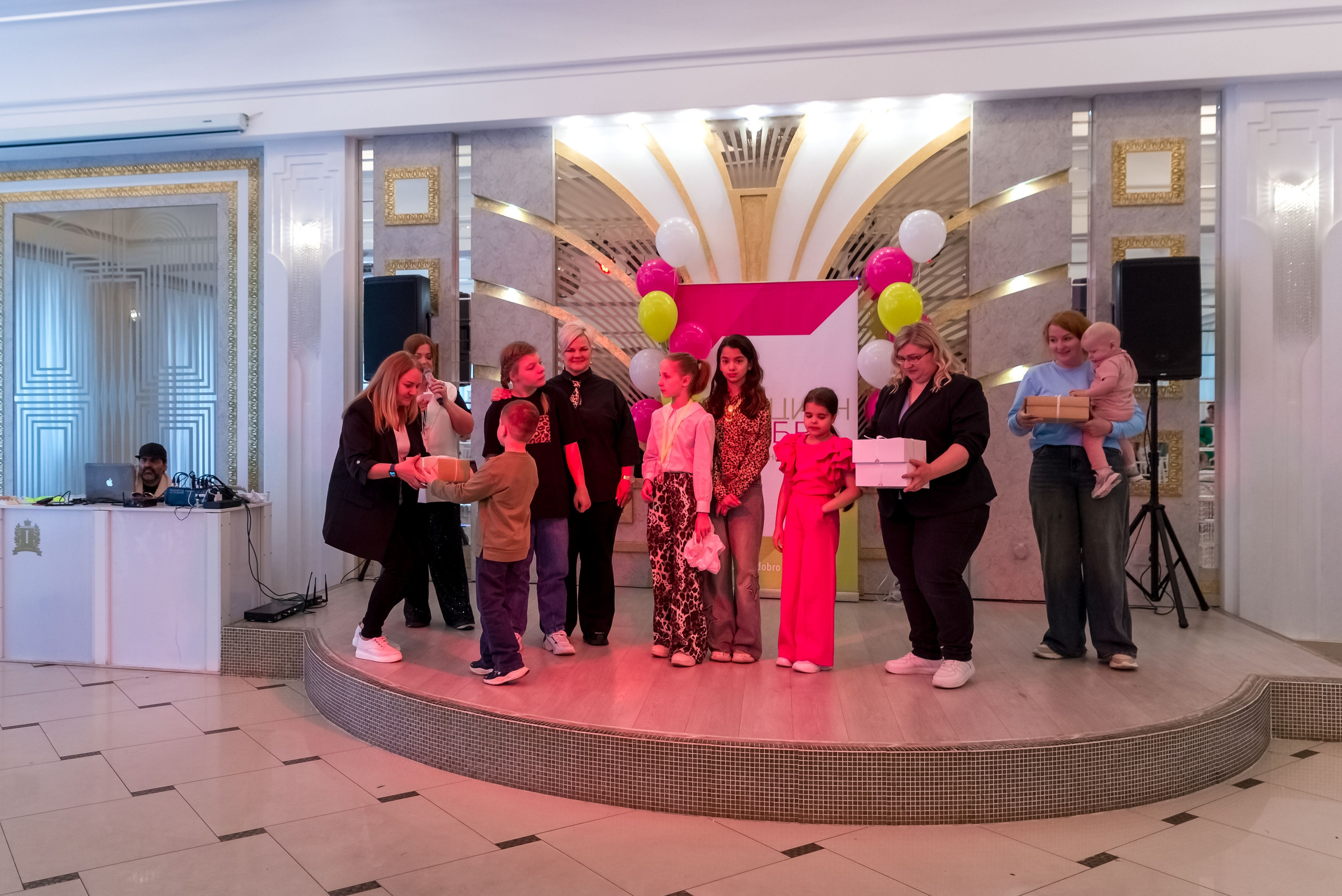 Фестиваль Ради мира от АУКЦИОН ДОБРА 🔥. Женский фотограф Крещение Венчание Москва Брянск