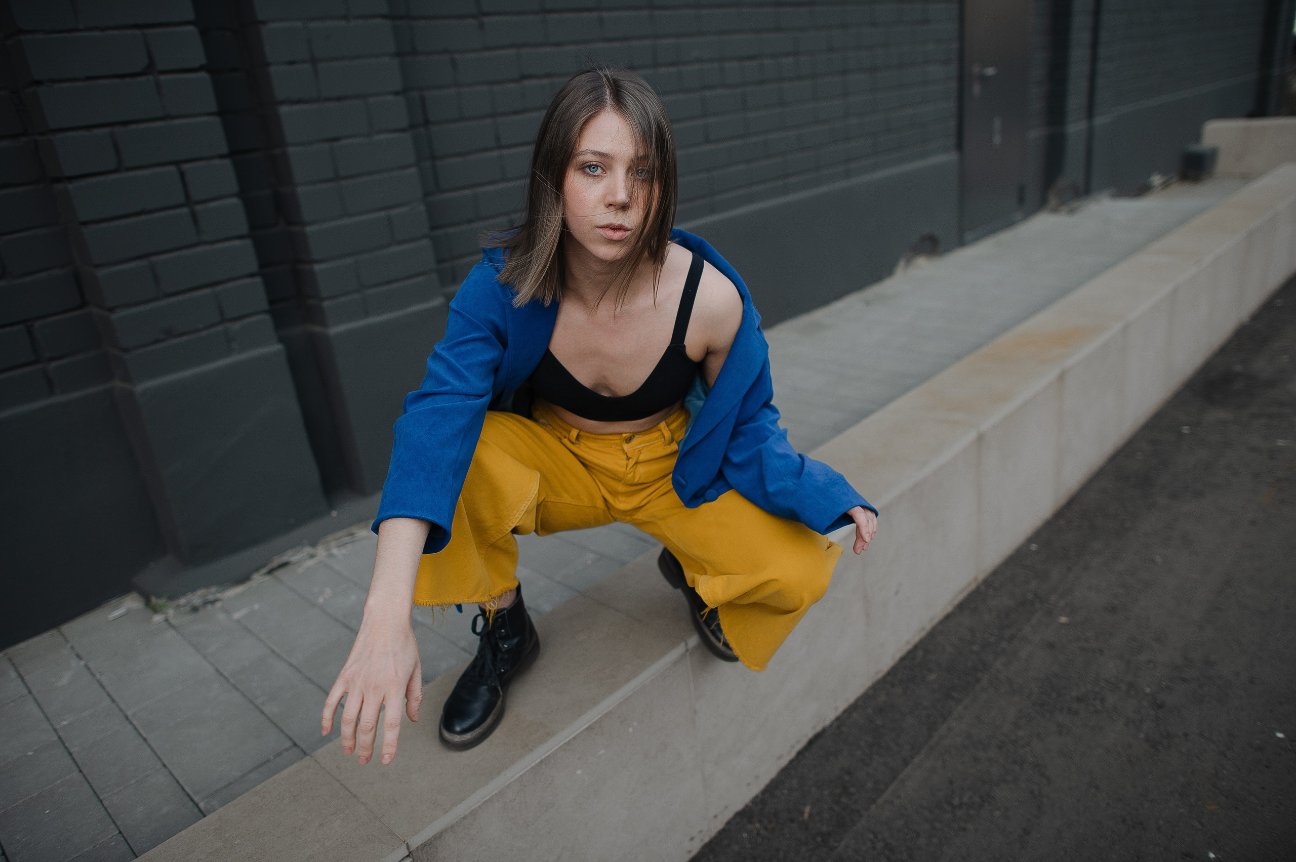 Екатерина, выпускница ЯГТИ имени Фирса Шишигина. Портретная прогулка по городу. Свадебный фотограф в Ярославле Денис Медоваров