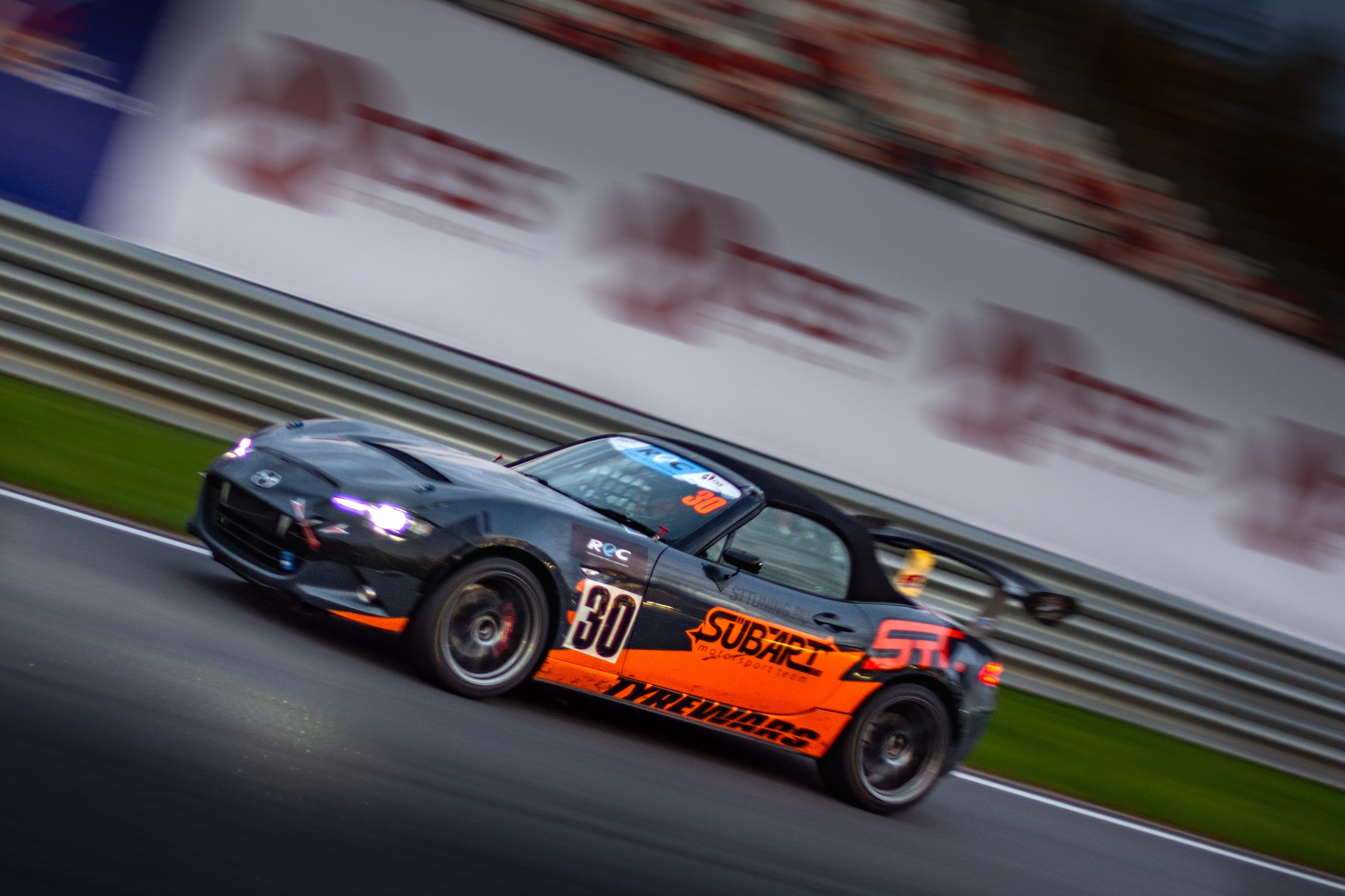 MRW — REC — 04.10.2025. AlexFecto — галереи фотографий