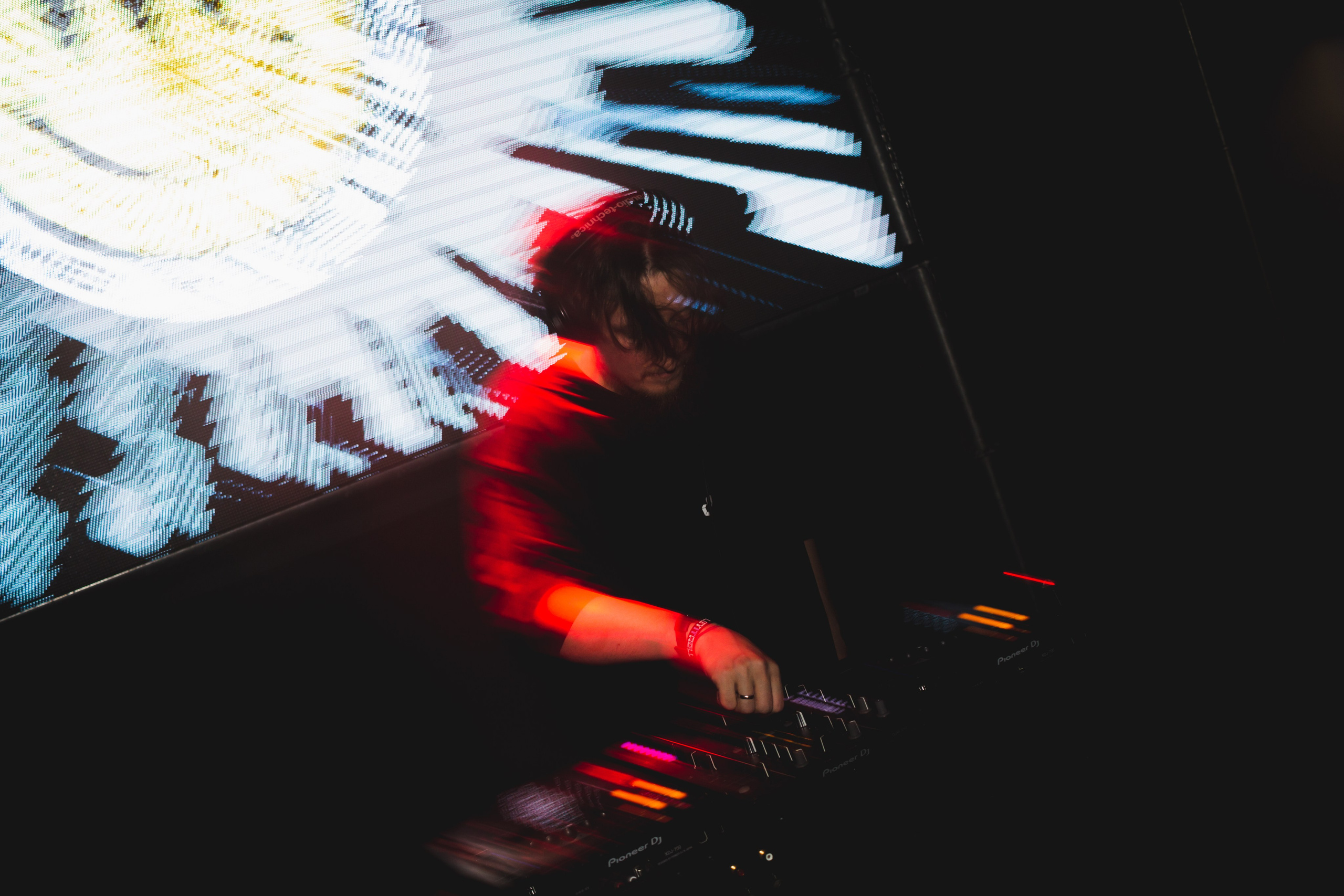 Выступление диджея и музыканта Density Point. Фотограф из Первоуральска Роман Заиченко