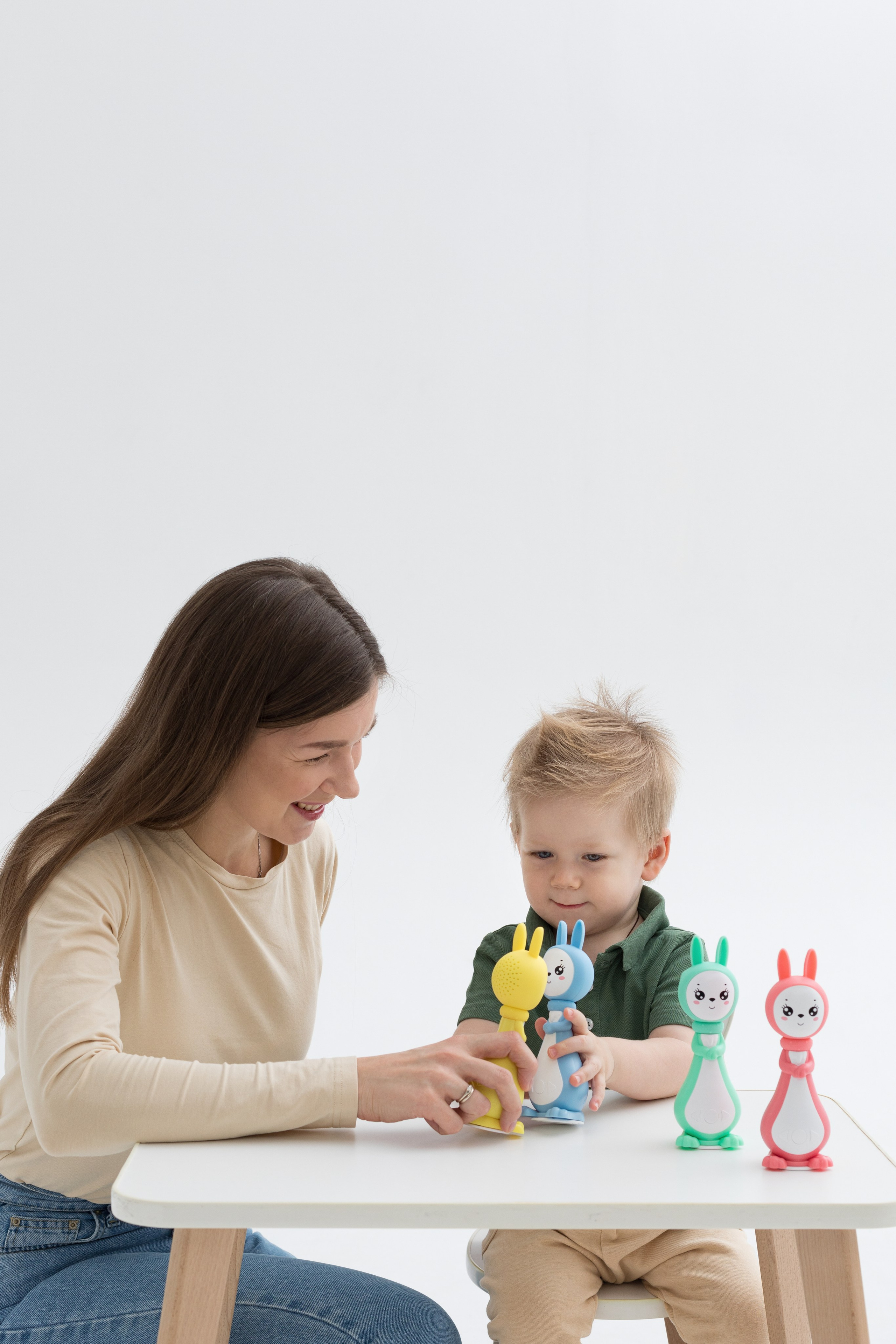 Съемка для детского бренда berttoys. Детский и контент фотограф Надя Волкова Санкт-Петербург