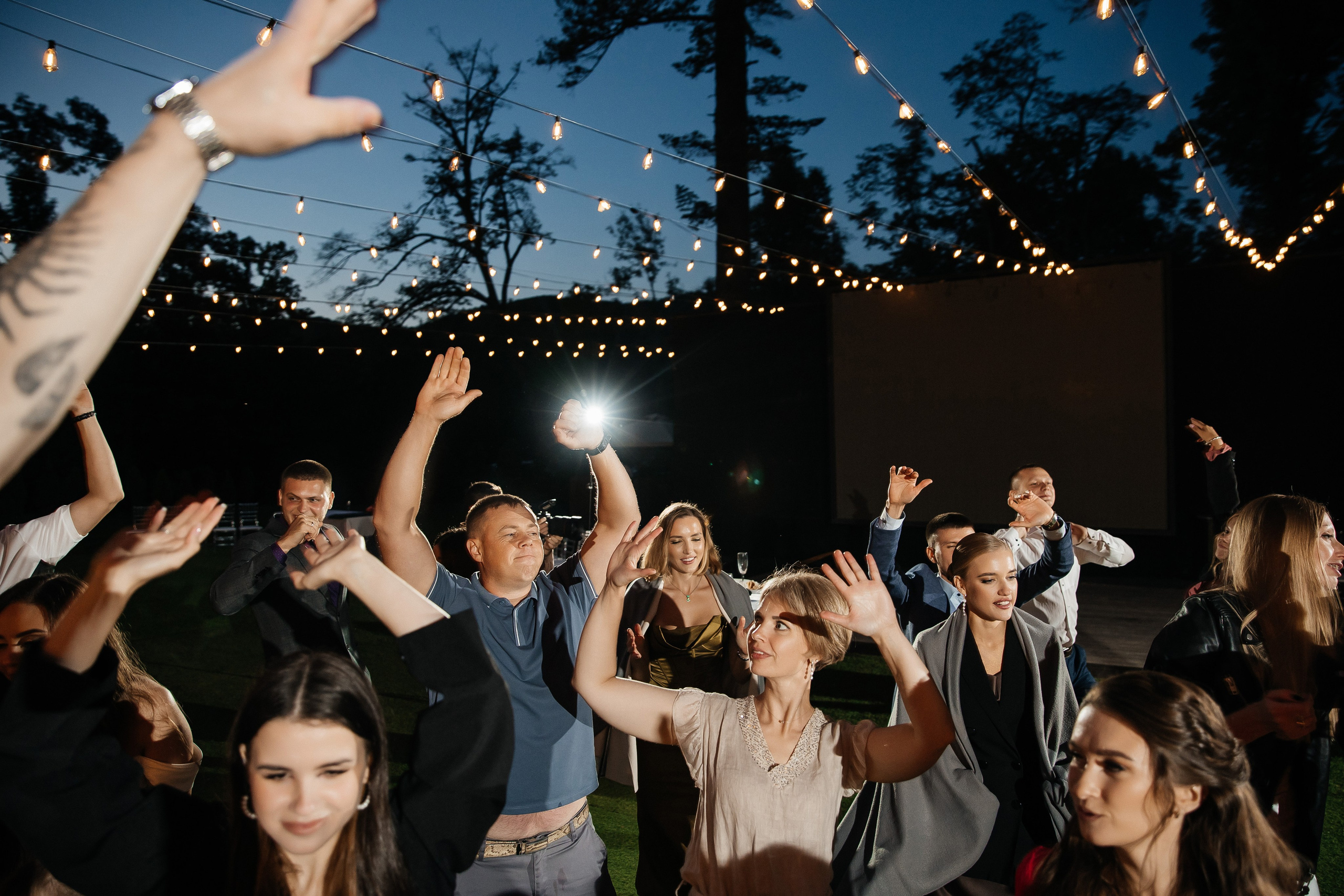 Свадьба на открытом воздухе. Свадебный и семейный фотограф в Москве Олеся Подколзина