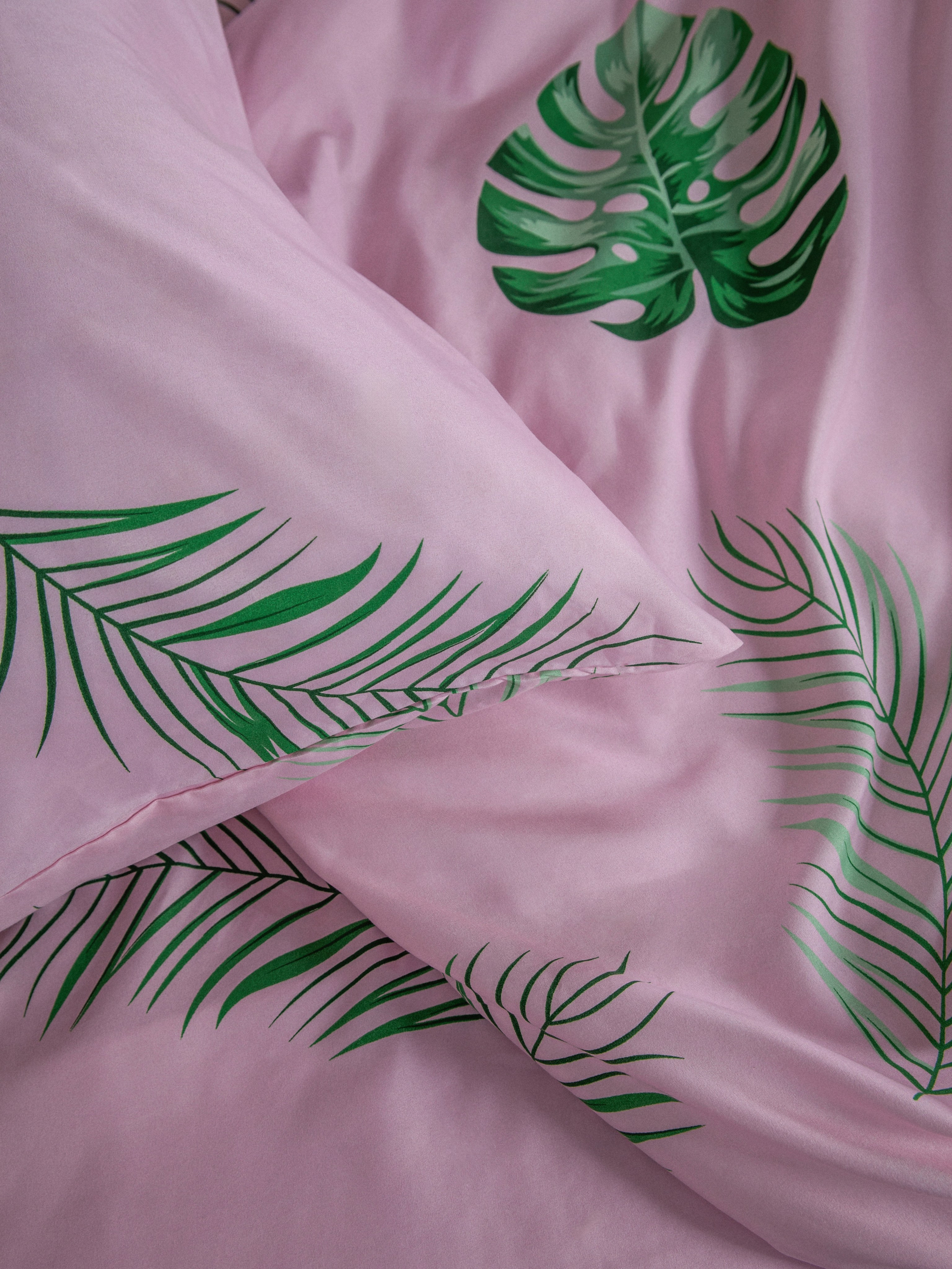 ПОСТЕЛЬНОЕ БЕЛЬЕ, ПЕЛЕНКИ, ДЕТСКОЕ БЕЛЬЕ И Т.Д. Фотограф и видеограф в Санкт-Петербурге Прилепин Слава