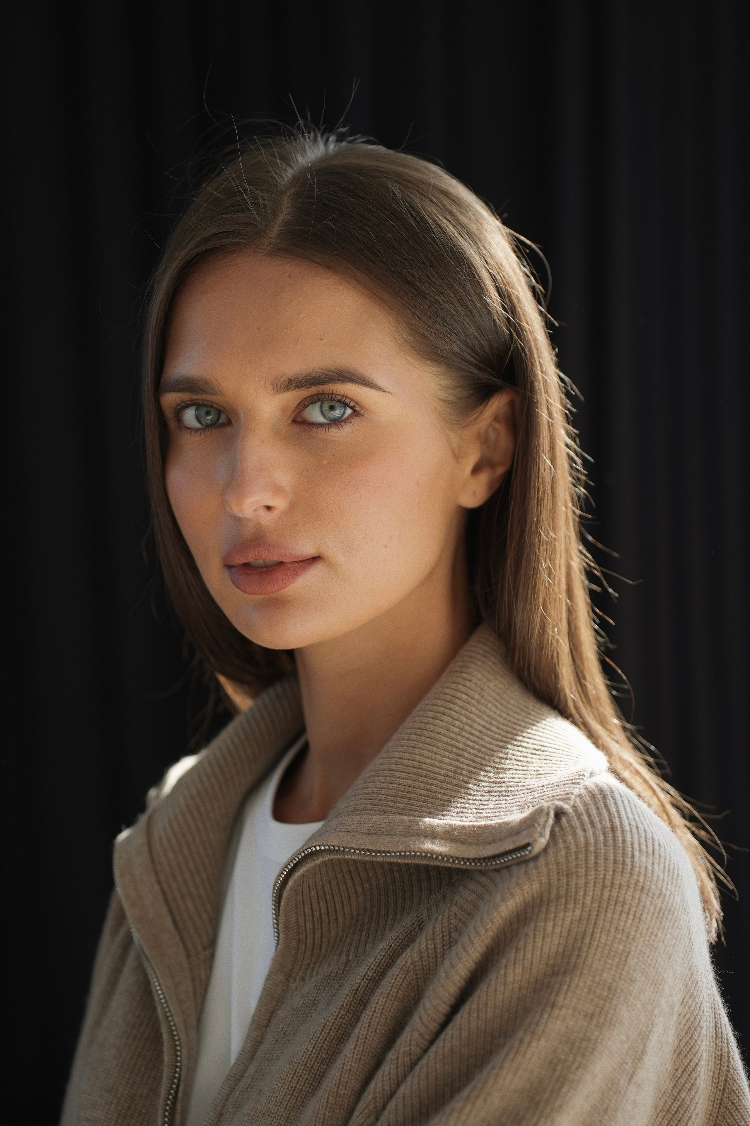 Her. Artem Khusainov