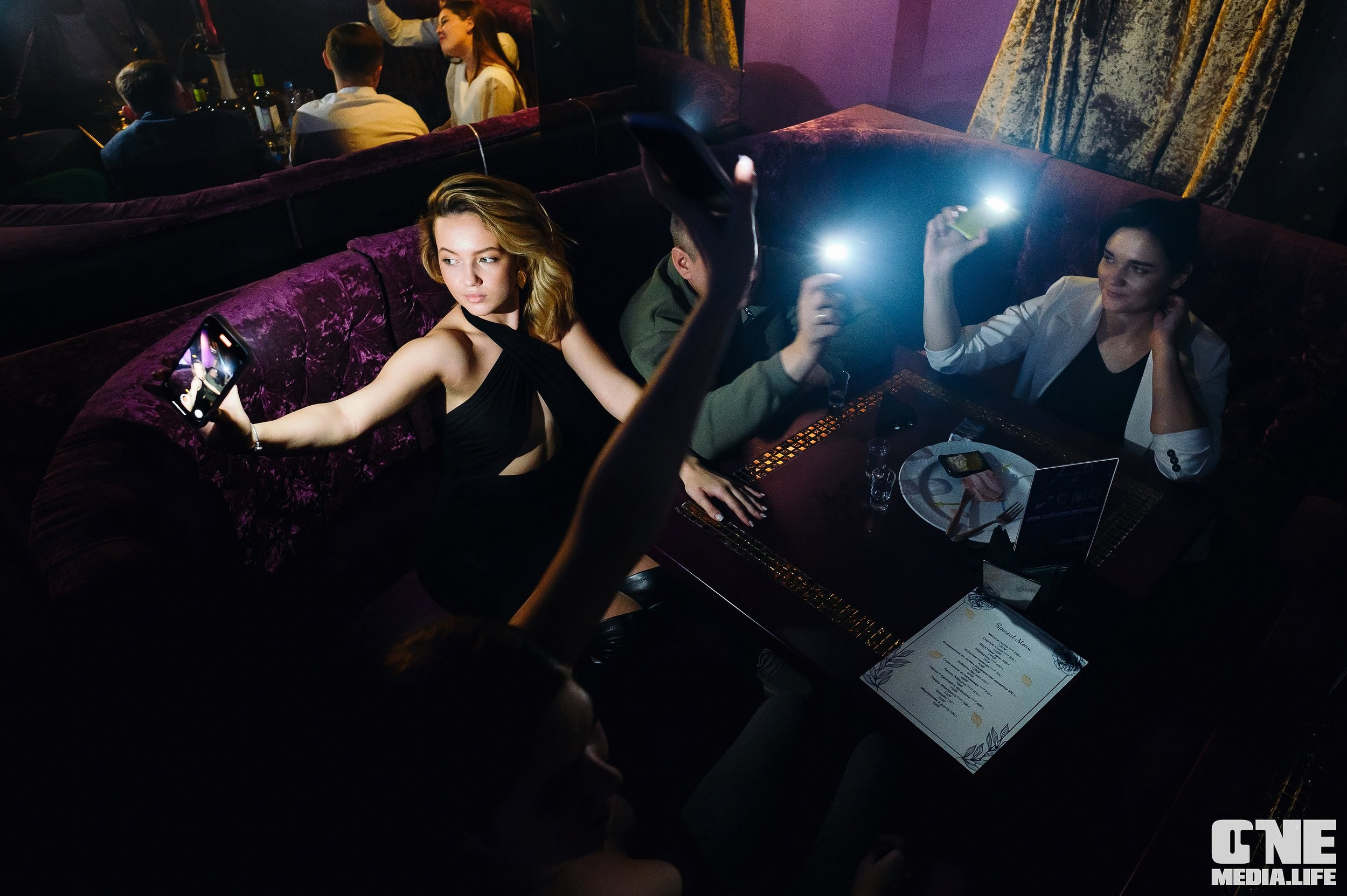 Фоторепортаж из караоке-клуба Эйфория. One Media Life: фоторепортажи, фотоотчеты с мероприятий и заведений