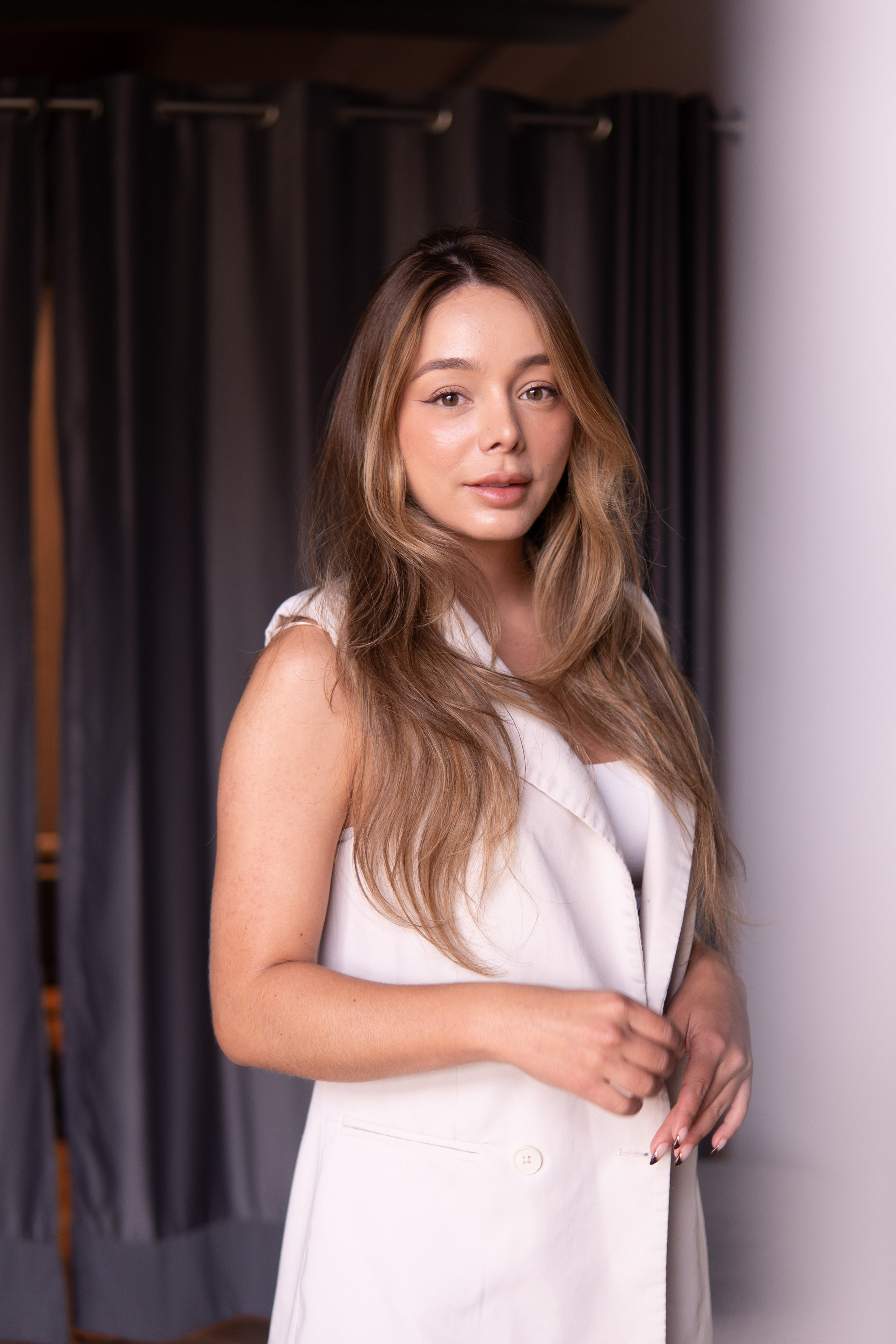 La Esposa. Wedding Photographer in Barcelona and Medellin