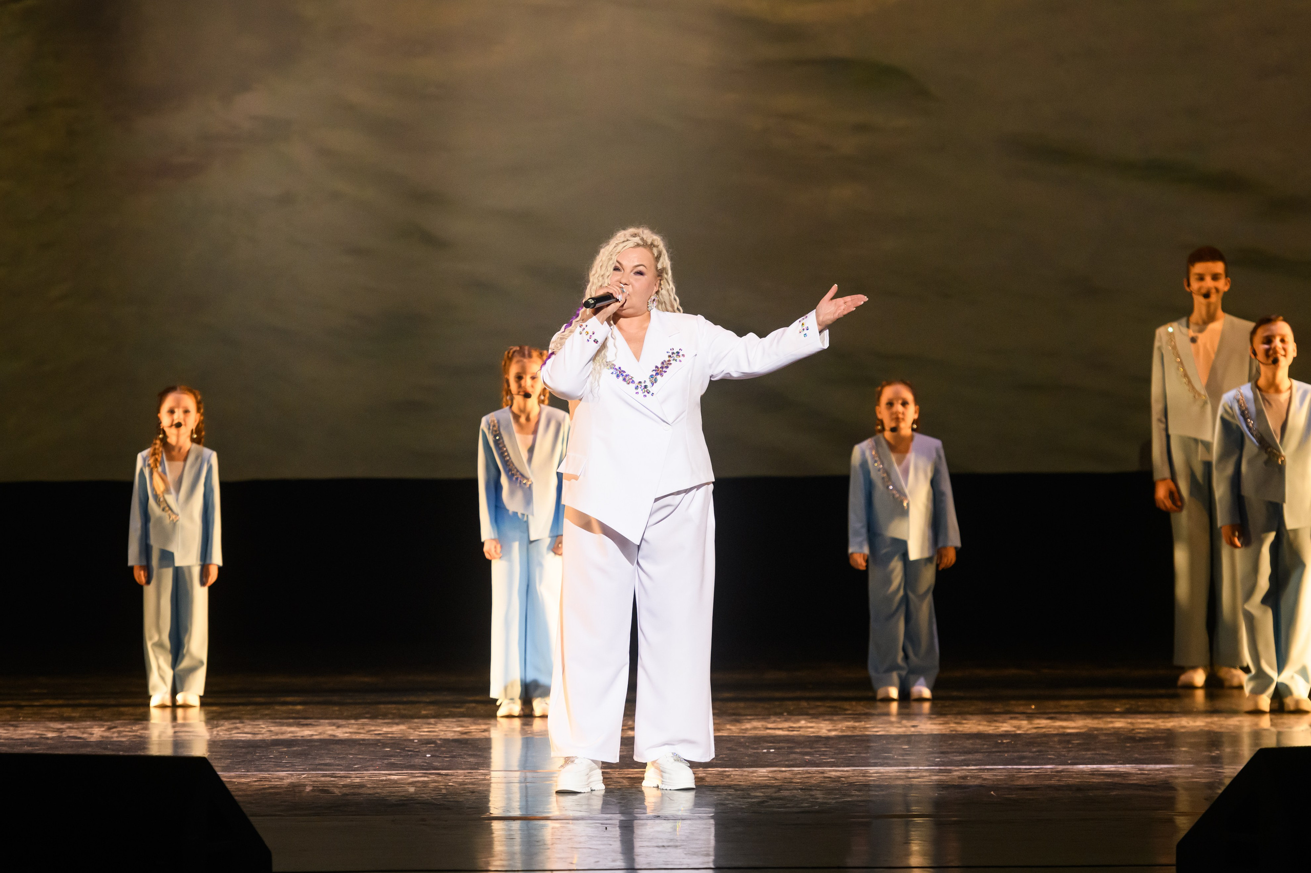 23 апреля, часть 2, БКЗ Октябрьский, г. Санкт-Петербург. Золотое яблочко