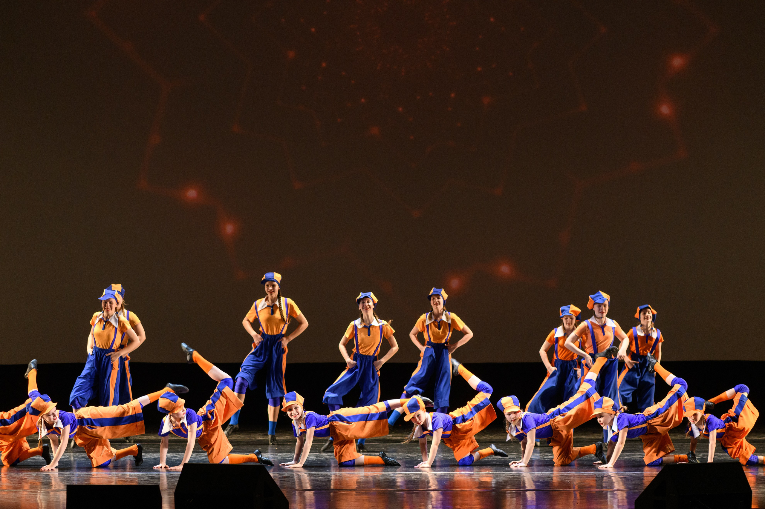 23 апреля, часть 2, БКЗ Октябрьский, г. Санкт-Петербург. Золотое яблочко