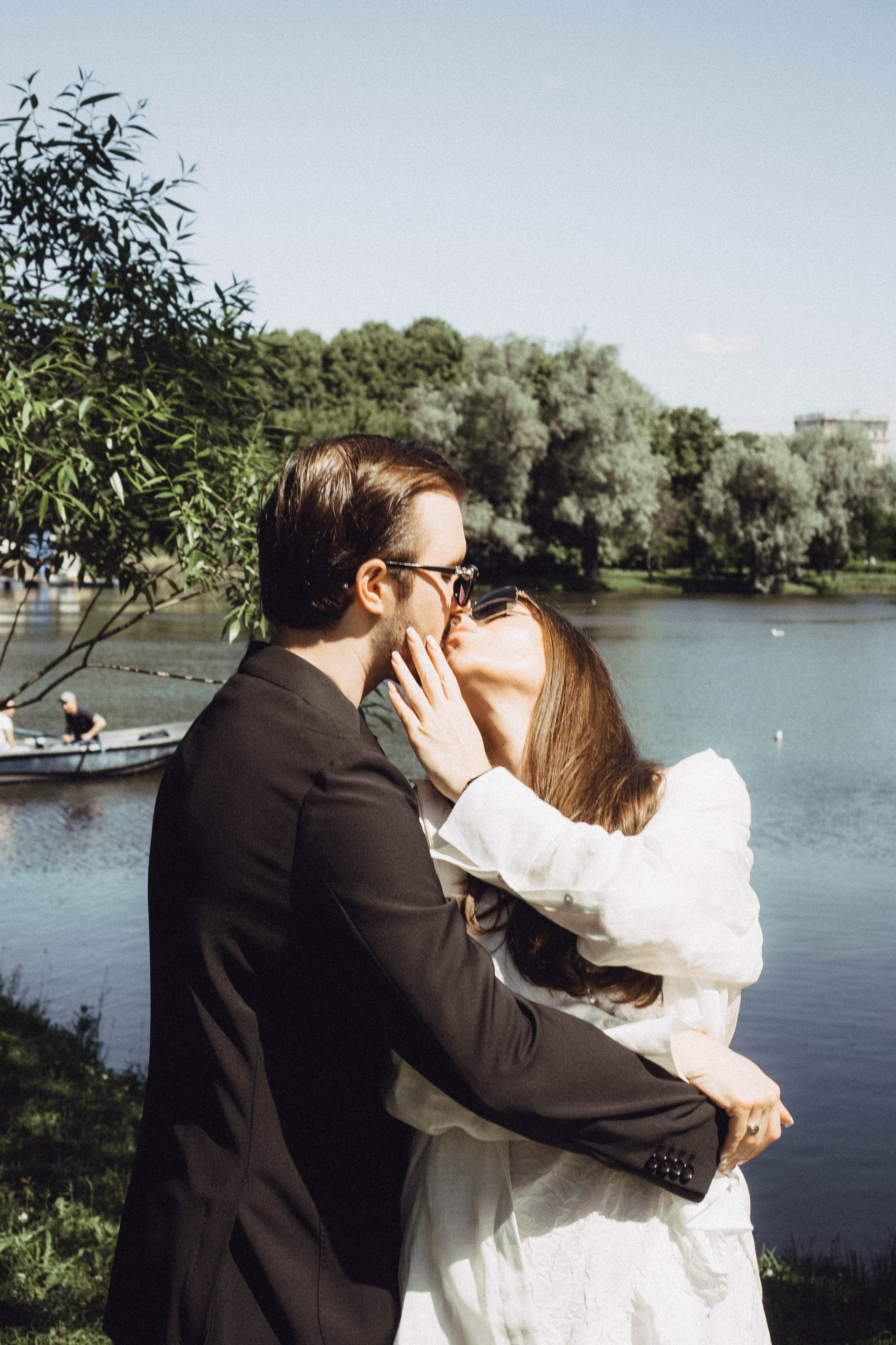 СВАДЕБНАЯ СЬЕМКА В ПАРКЕ ПОБЕДЫ И ПРОГУЛКА ПО МОСКОВСКОМУ ПРОСПЕКТУ. Профессиональный фотограф, Санкт-Петербург — Виктория Богомолова