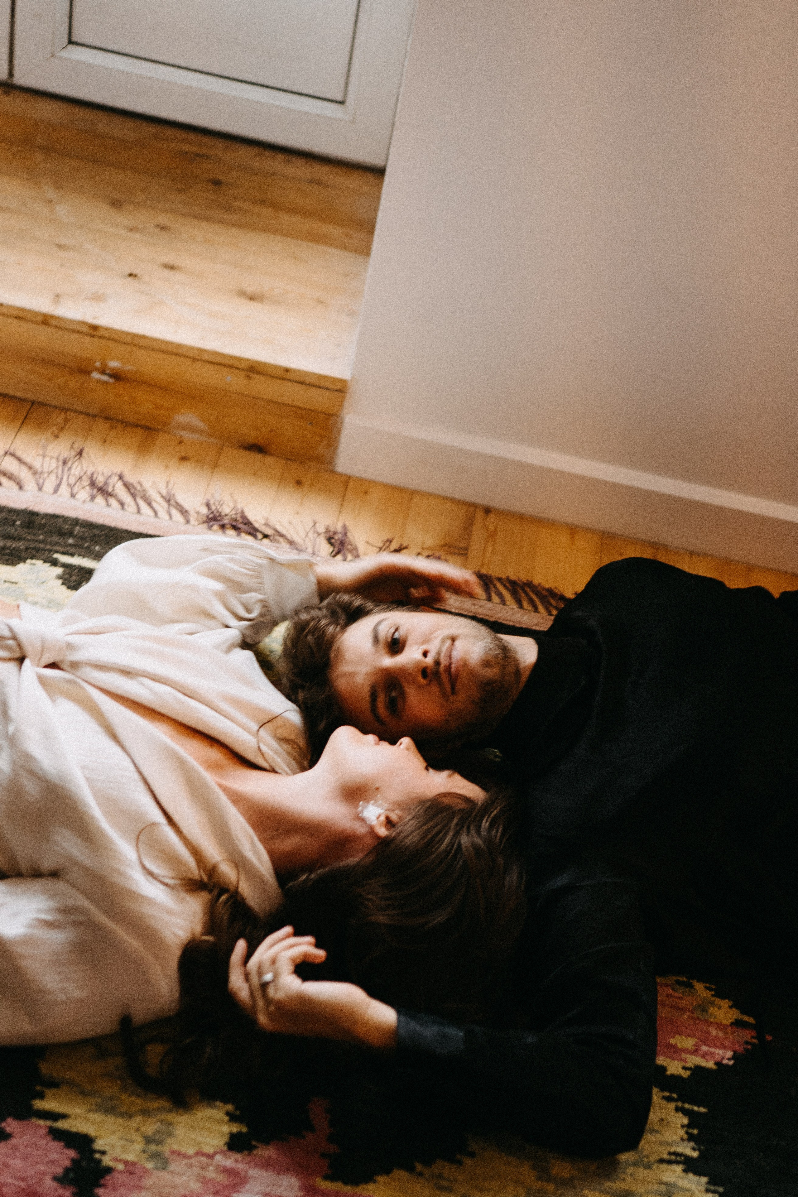 СБОРЫ ЖЕНИХА И НЕВЕСТЫ В УЮТНОЙ КВАРТИРЕ В ЦЕНТРЕ САНТК-ПЕТЕРБУРГА. Профессиональный фотограф, Санкт-Петербург — Виктория Богомолова